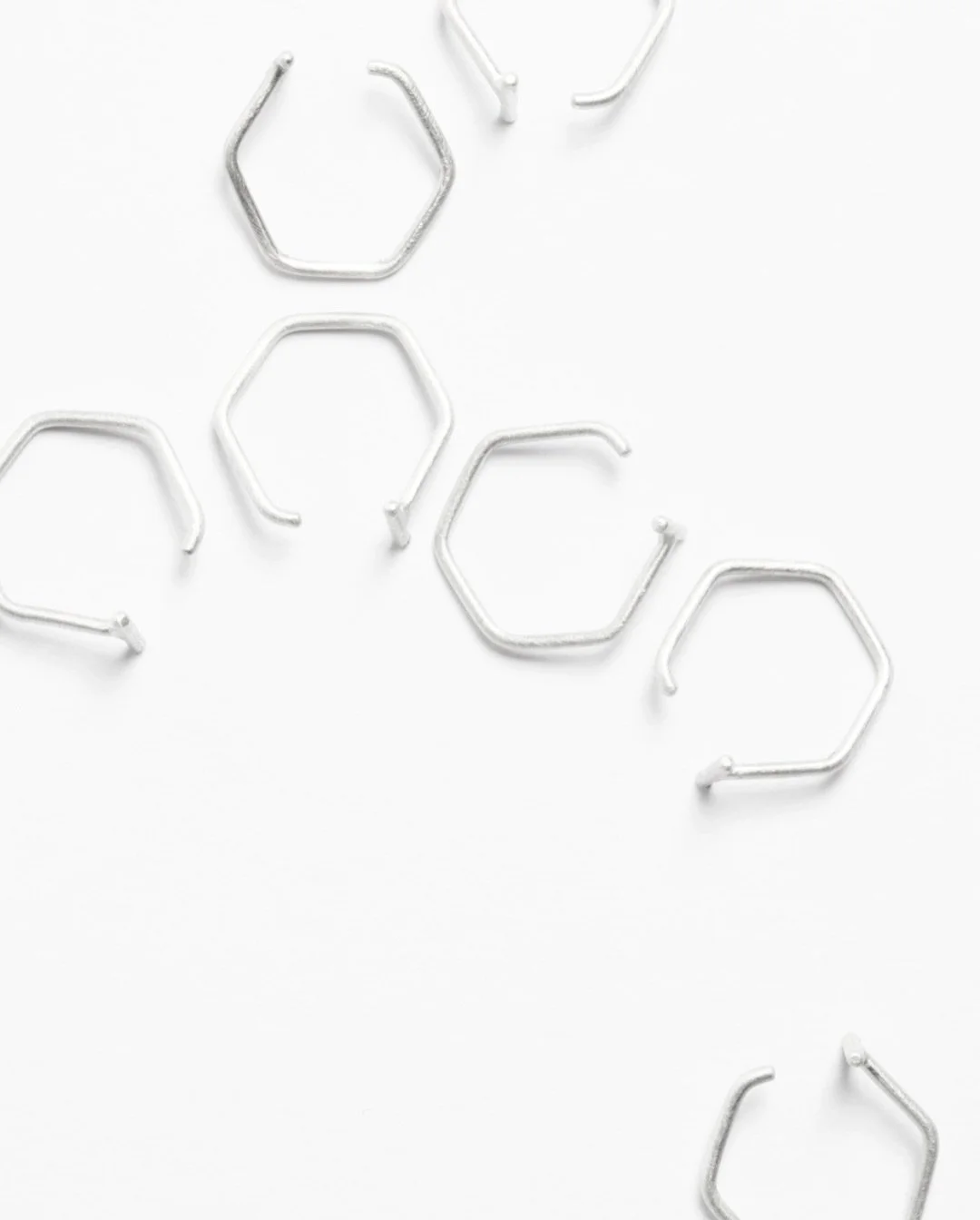 Earrings NO.6 - no closure, no complicated mechanics, just a minimalist design
These earrings can be worn on both sides ✨

#earringsNO6 #silverearring #handmadejewelry #jewellerydesign