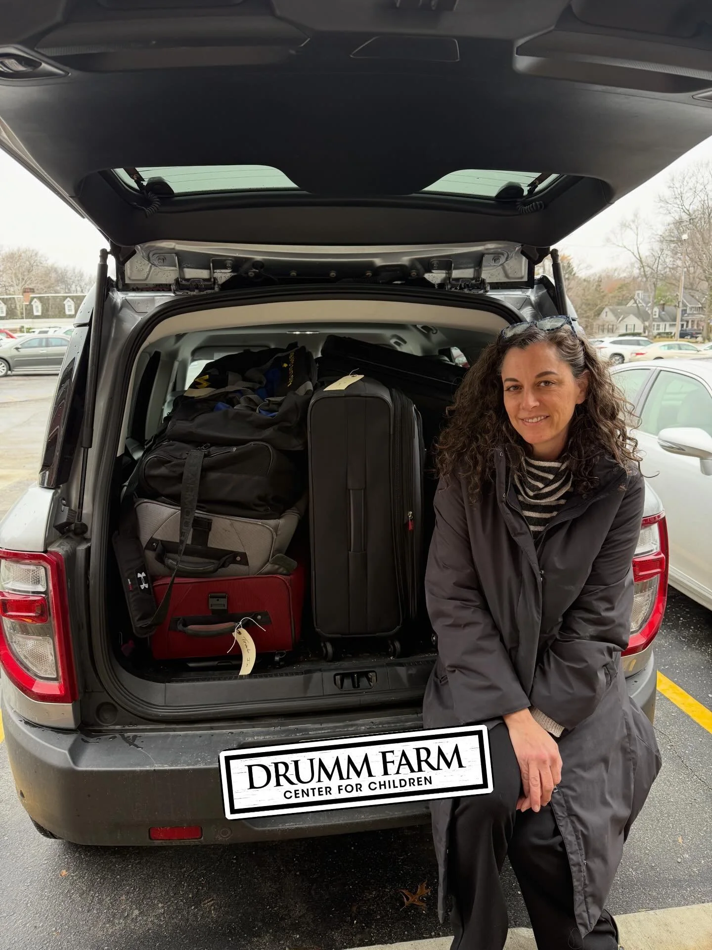 Thank you @bagandbaggagekc for donating backpacks and luggage to the families and youth here at Drumm Farm! 🎒🧳