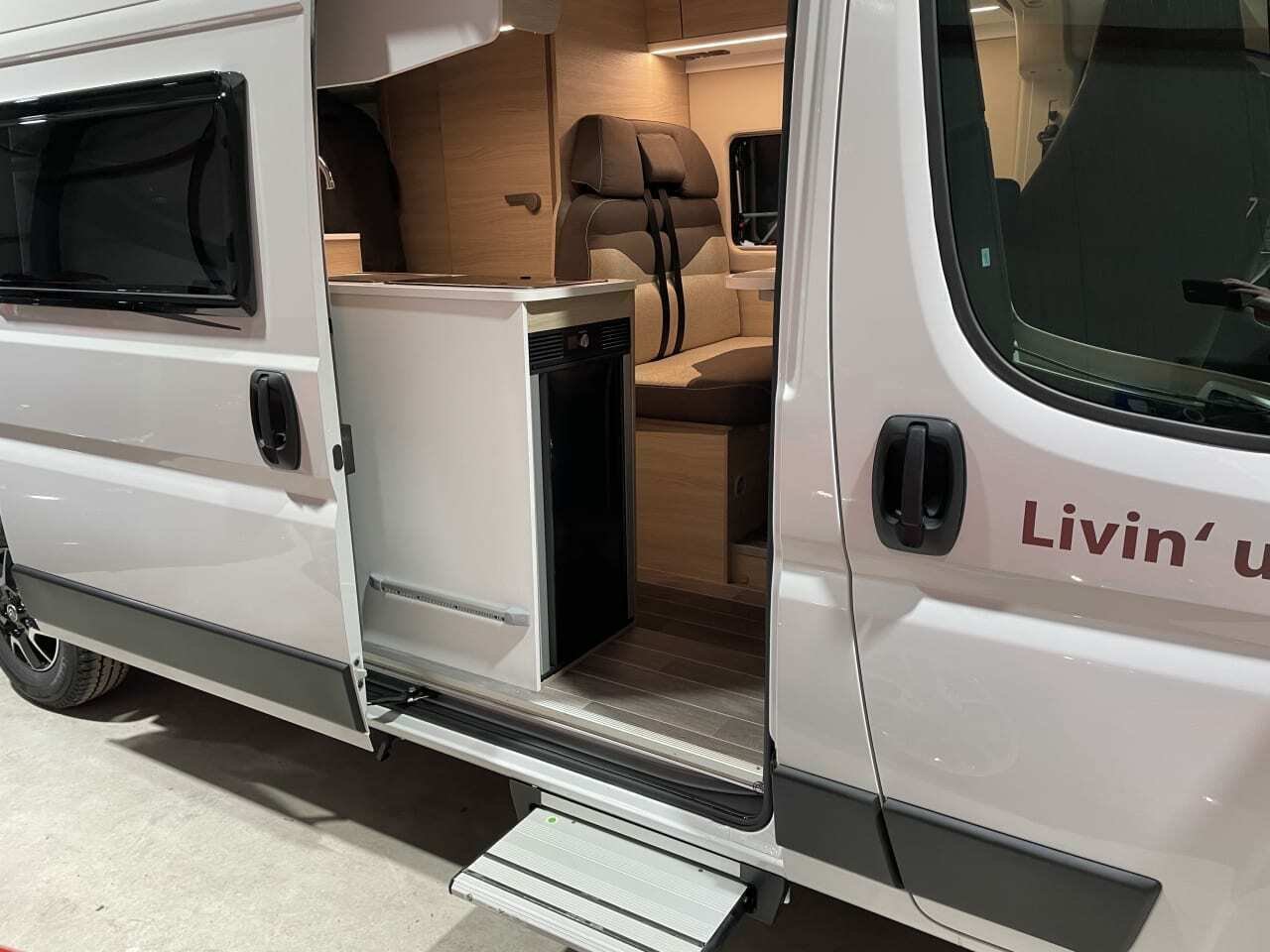 resized_camper-picture-63388-587299.jpeg
