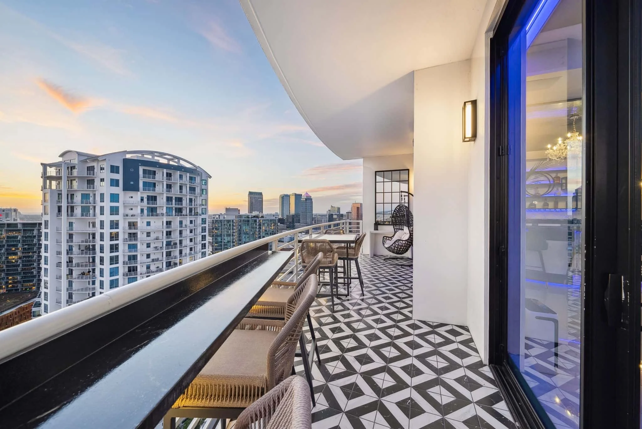 Luxury Tampa Bay Condos Towers of Channelside Andrew Aviles 6.jpg