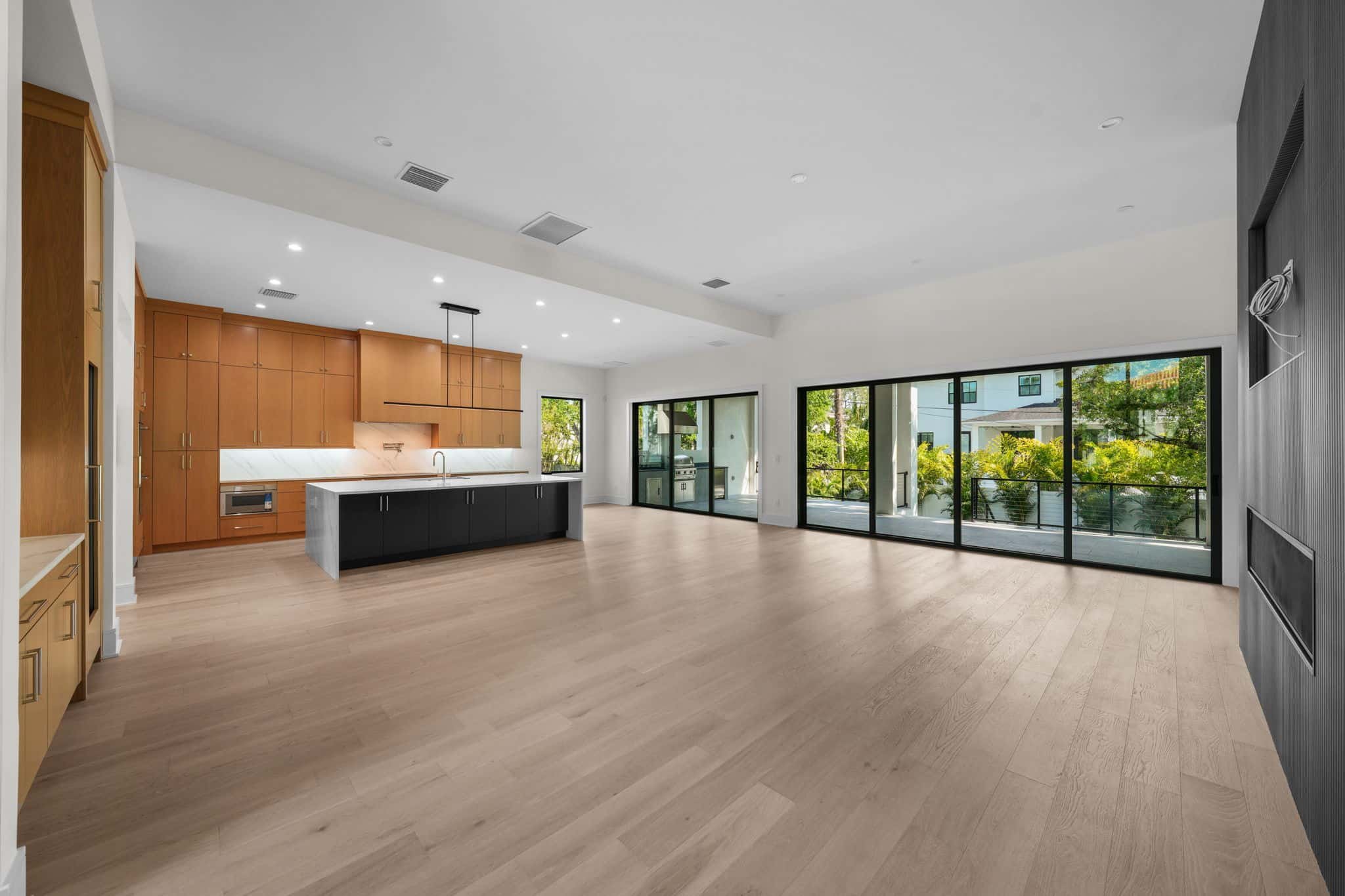 Luxury Homes Tampa Bay Andrew Aviles 12.jpg