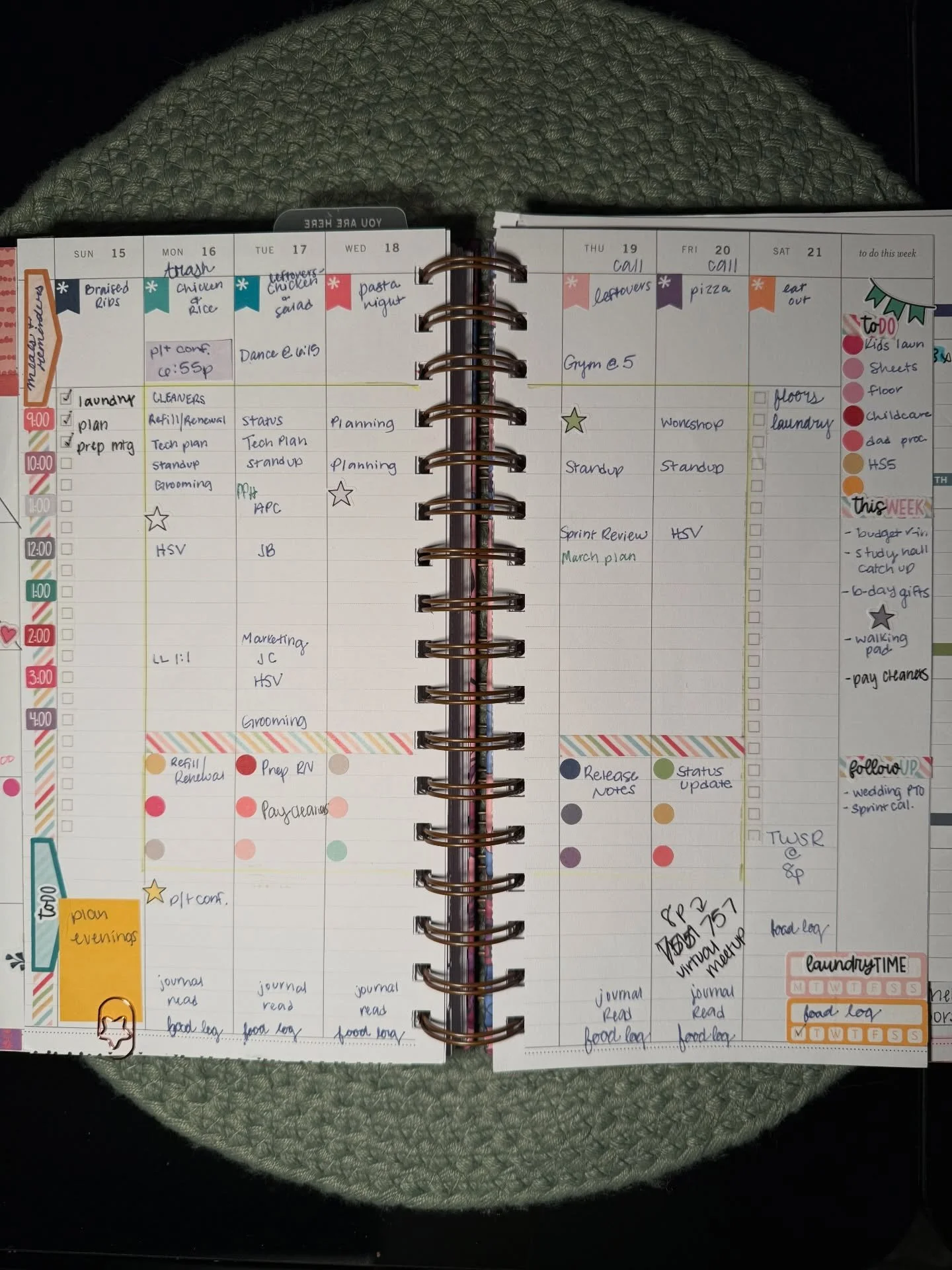 This week&rsquo;s plans in my large Laurel Denise Anne! 📒🤓 back to the old faithful spread with my schedule - I missed it! Using @planner_kate rainbow stickers 🌈 

💡 p.s. can you tell I took this at night when all the good natural light was gone?