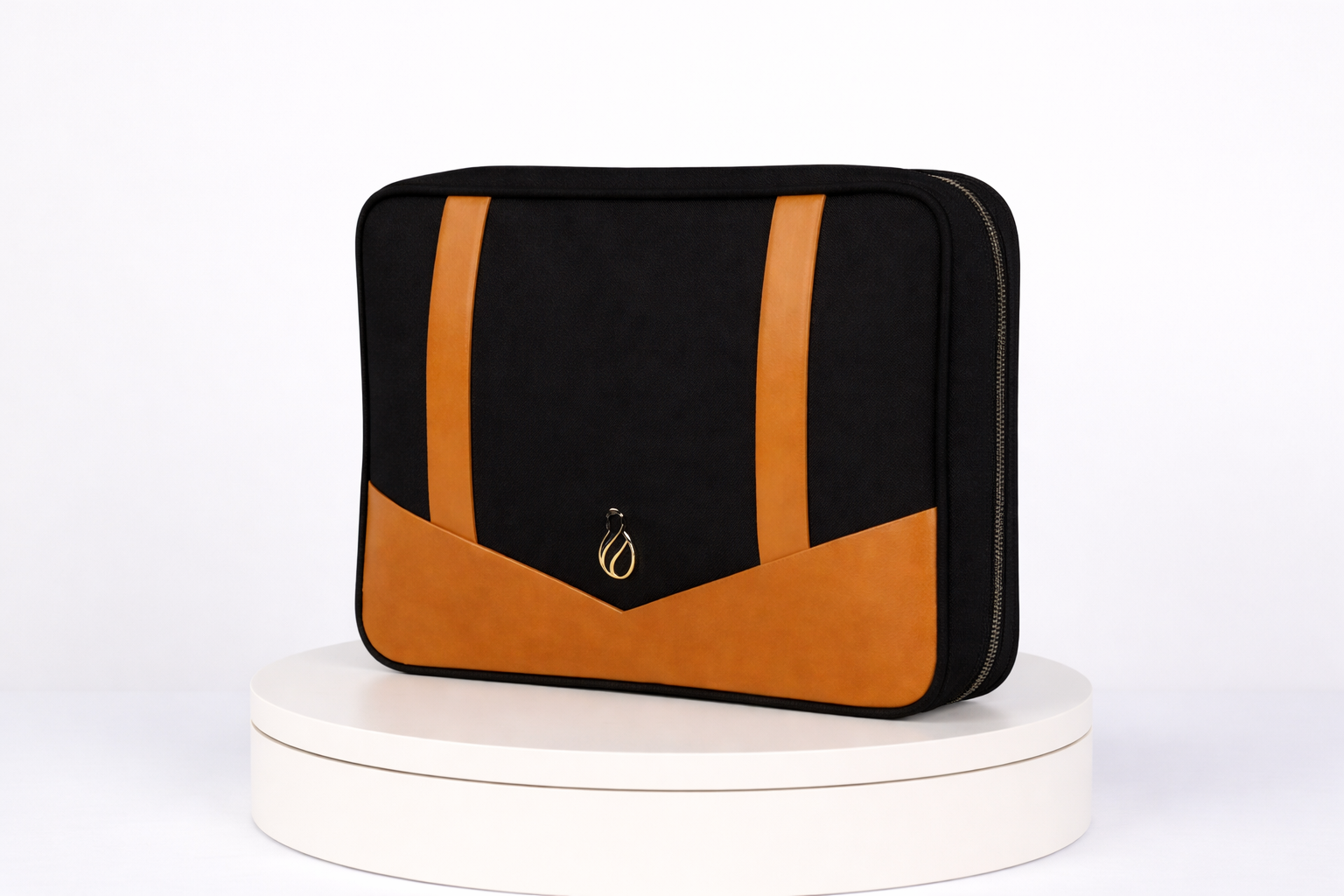 	
The Little Hauler Changing Pod, part of the modular parenting system. Used to hold diaper changing essentials and changes of clothes.