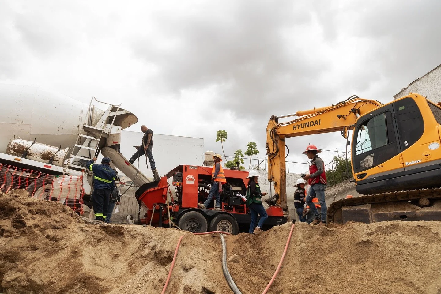 👷🏻La confianza nace de la forma en que construimos. Cada etapa ejecutada con precisión y compromiso.