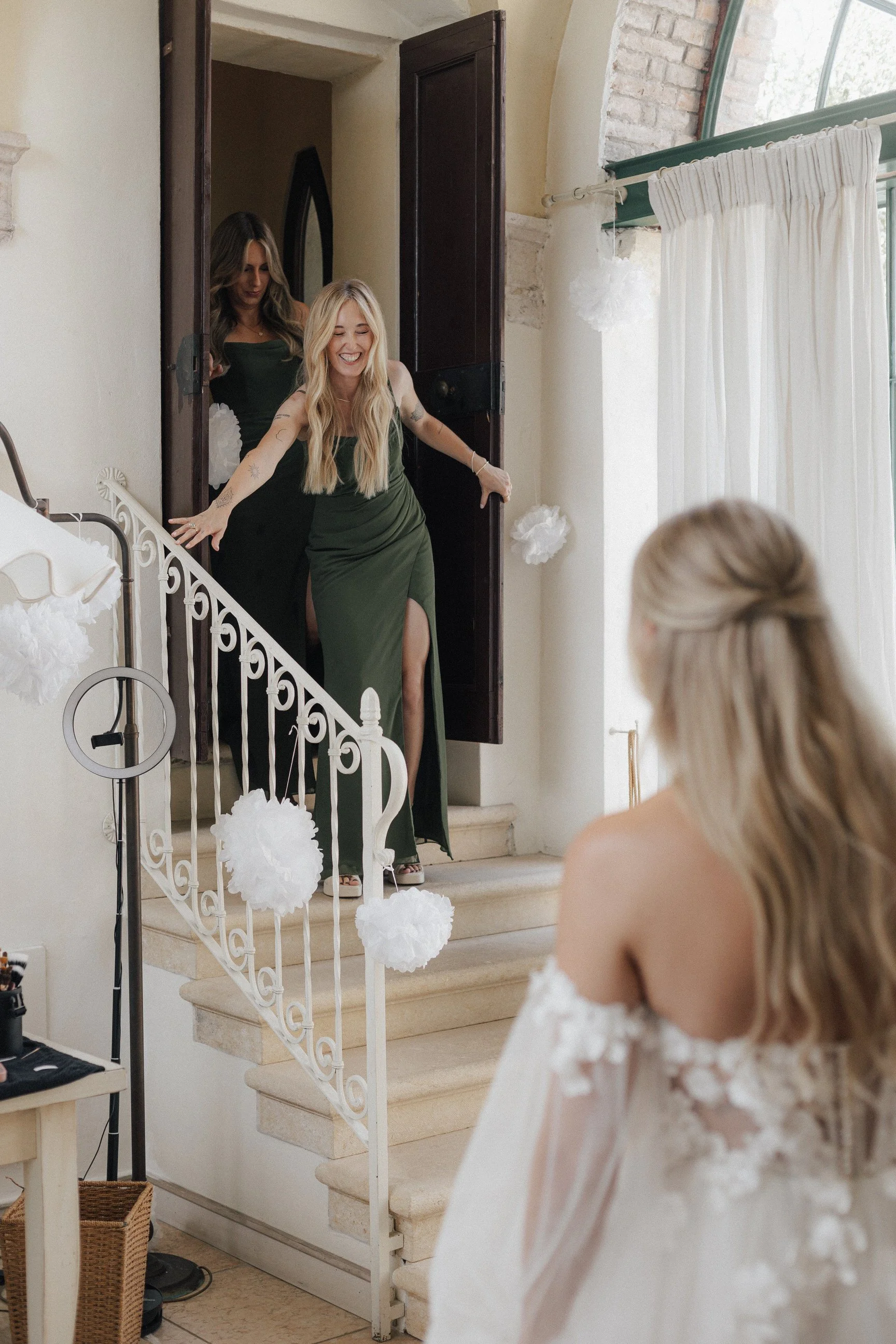 Mirjam und Kevin_getting ready_MarinaUrbanFoto-342.jpg