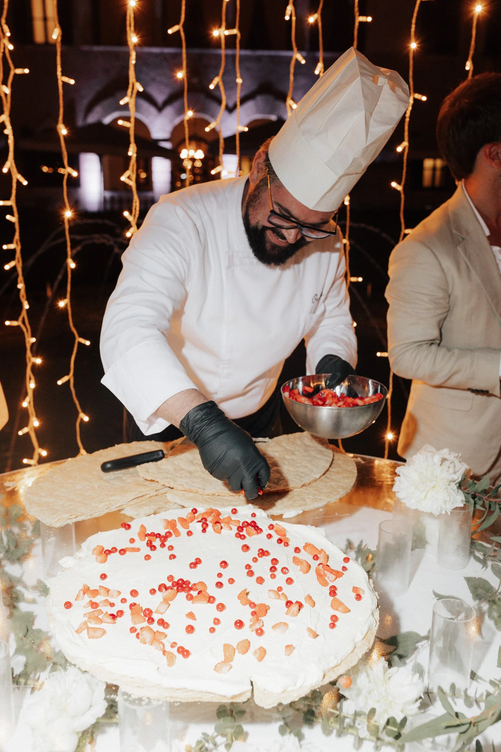Mirjam und Kevin_weddingcakefirstdance_MarinaUrbanFoto-12.jpg