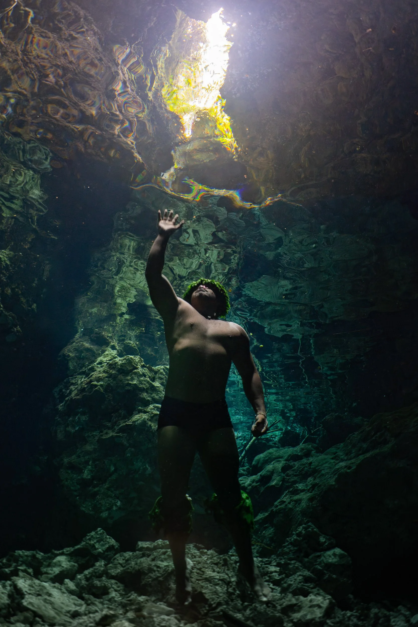Vaikona Cave Pool in Niue: Freshwater Cave Photography with Remote Access