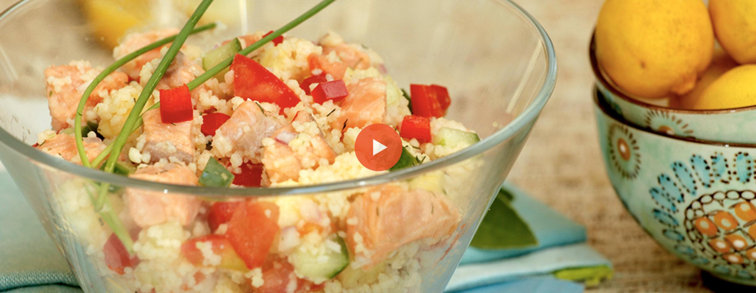 Salada Fresca de Salmón de Chile com cuscuz