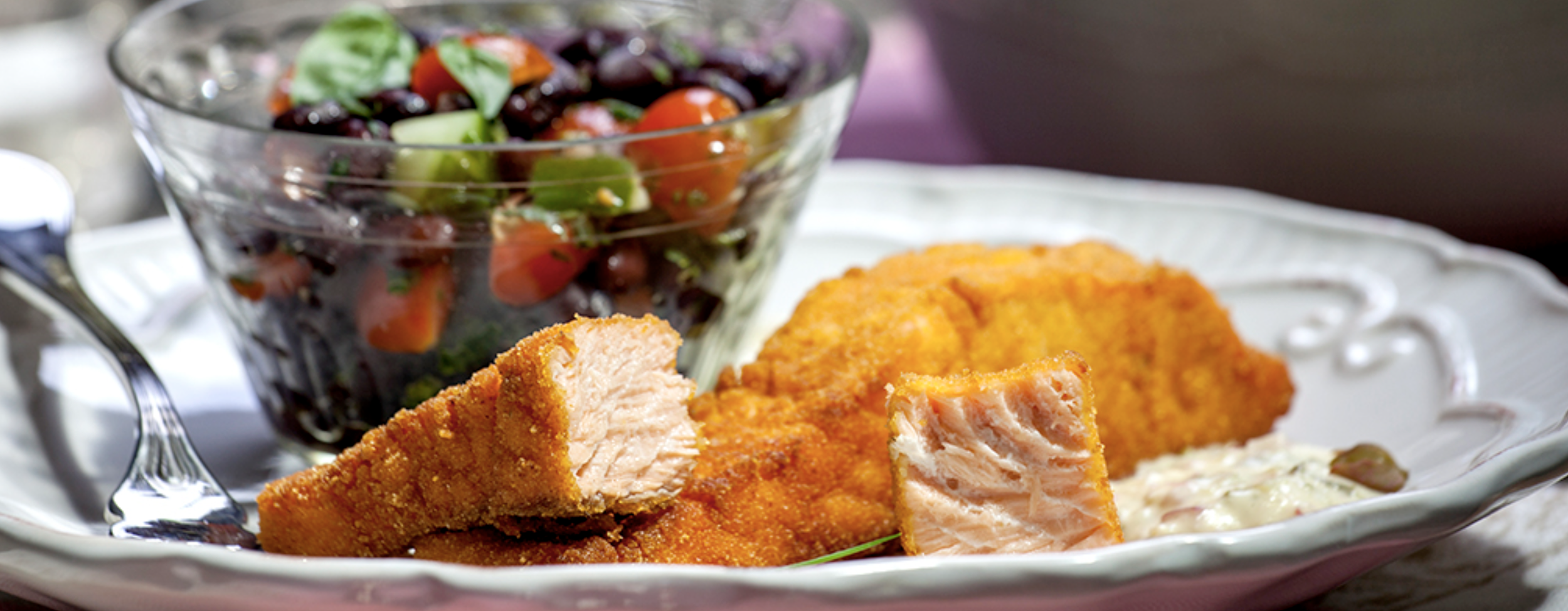 Filés de Salmón de Chile com crosta de fubá