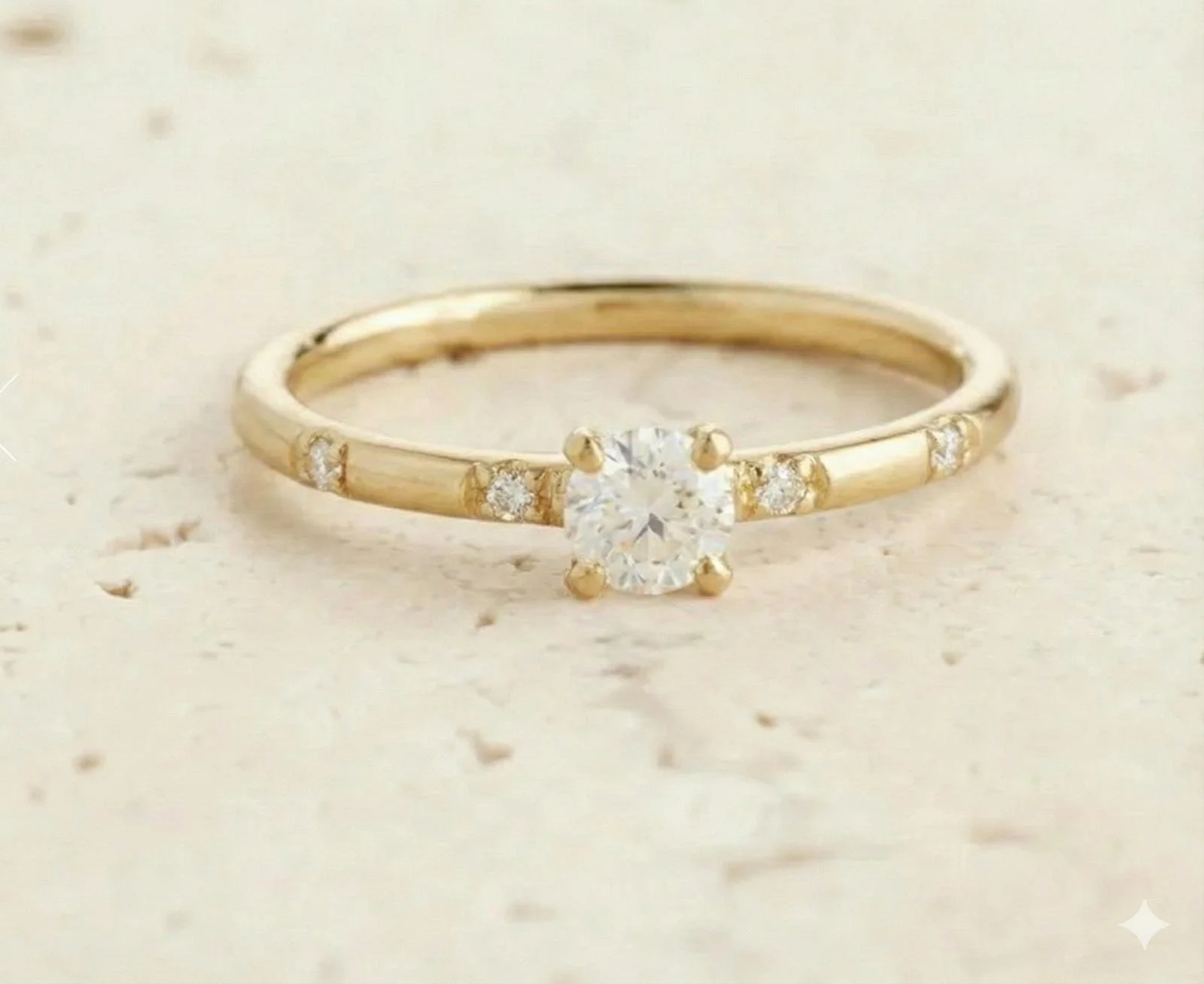 Poppy 0.30ct Bling 002