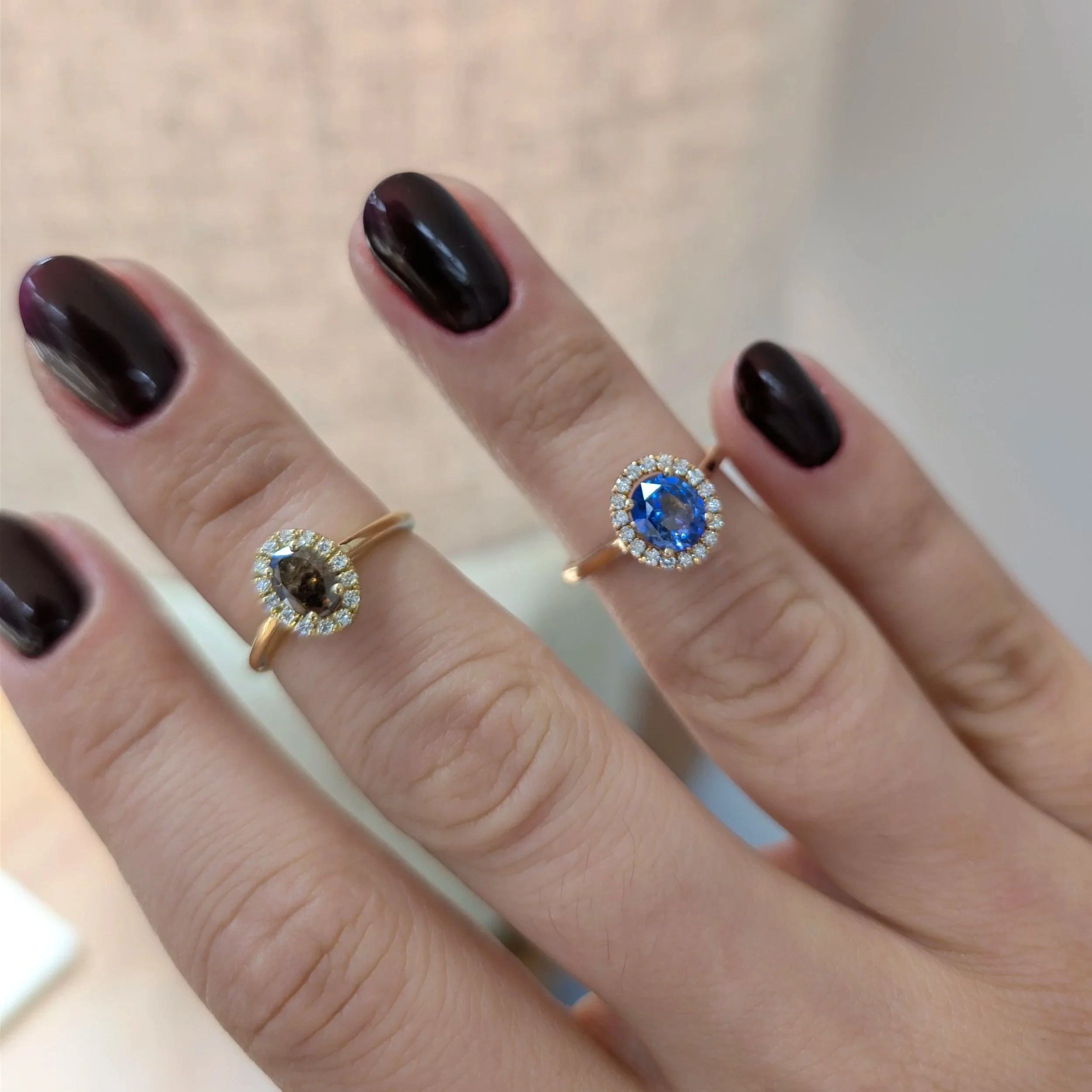 billie+klant+ruwe+diamant+blauwe+saffier.jpg