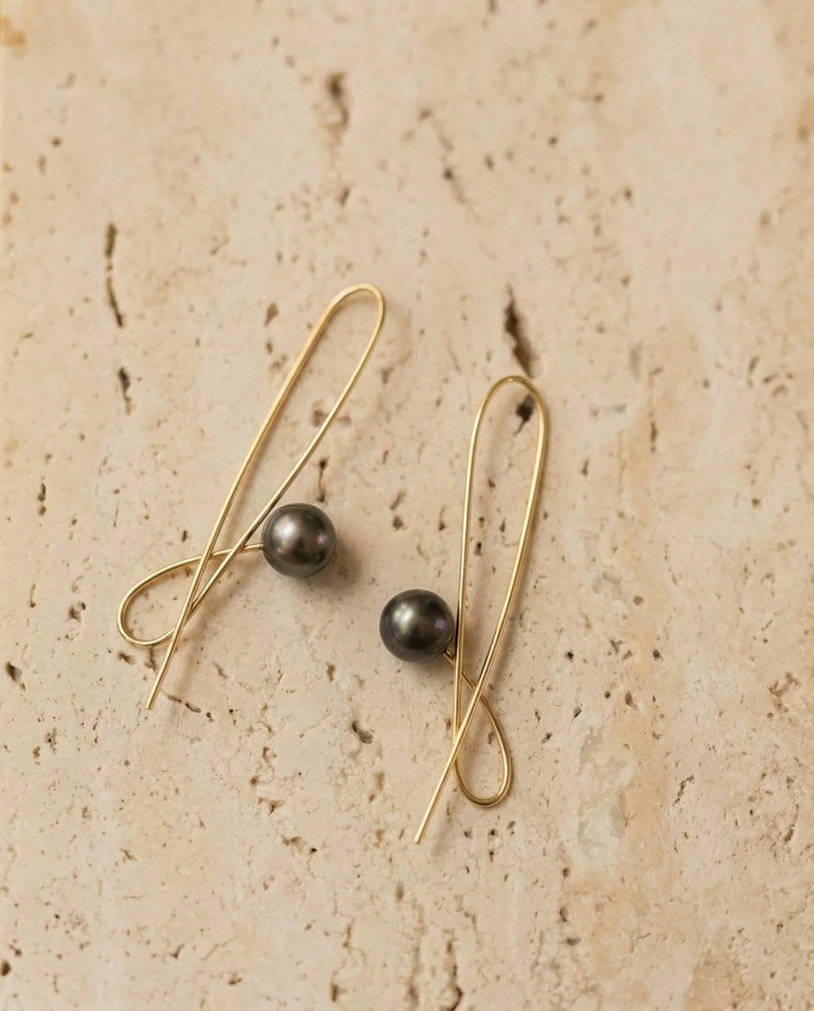 Karoo tahiti parel oorringen