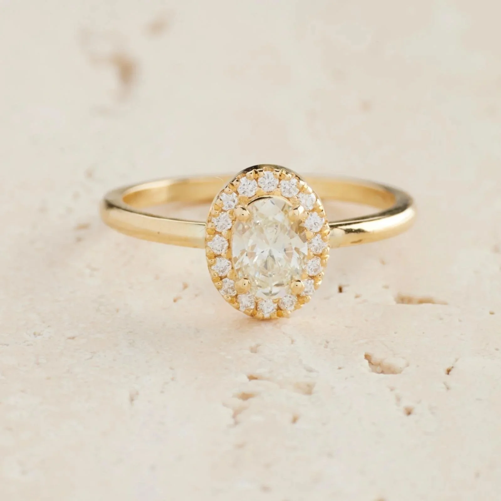 Billie The One Ovaal