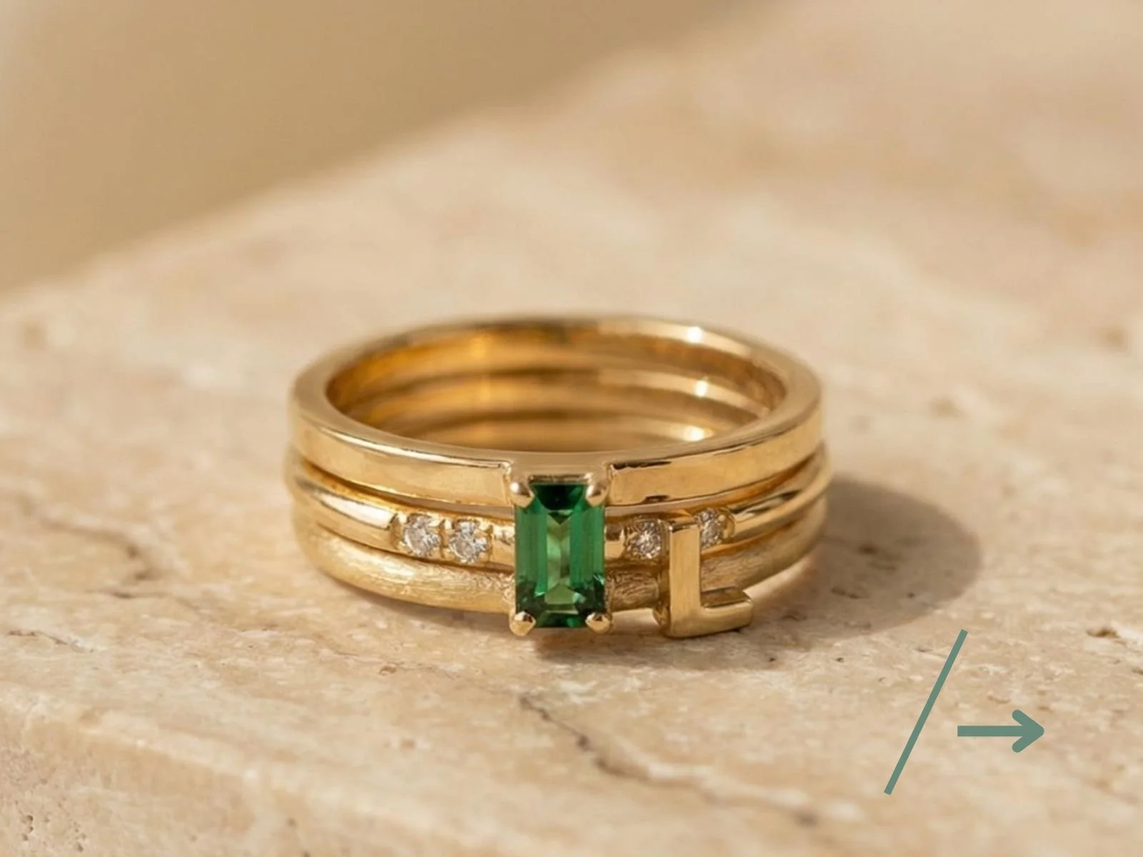 Doorklikken trouwringen stack.jpg