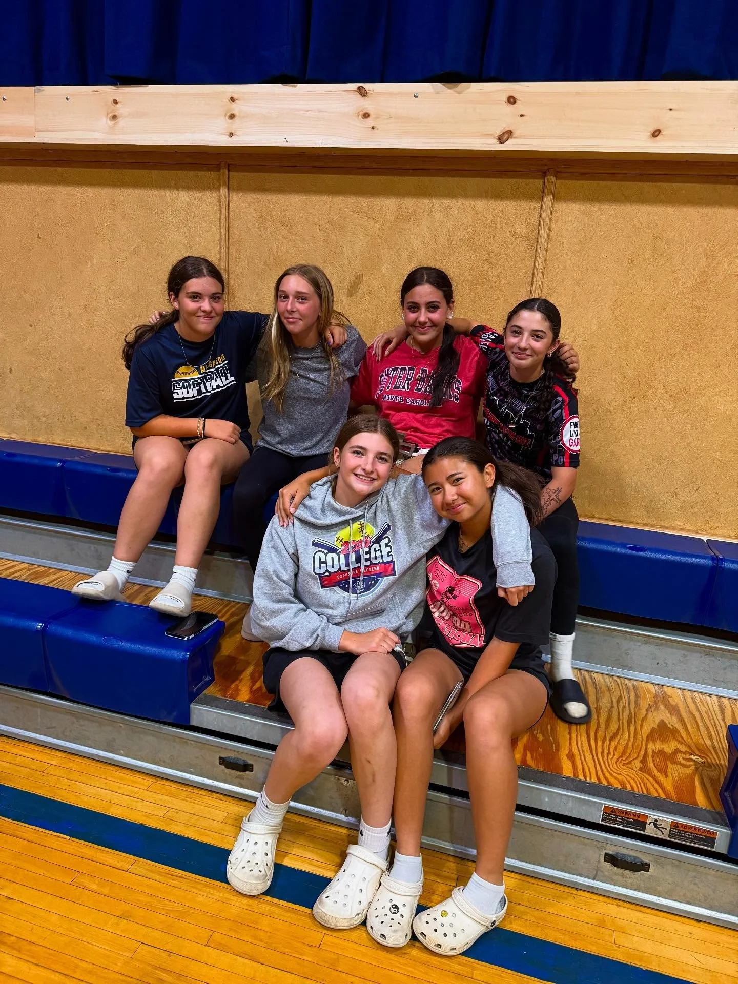 Tauk girls and Coaches coming out to support teammate @caitlin_rafferty14 in her role as Jane Banks in Mary Poppins!🎭 #Tauksoftball 🥎