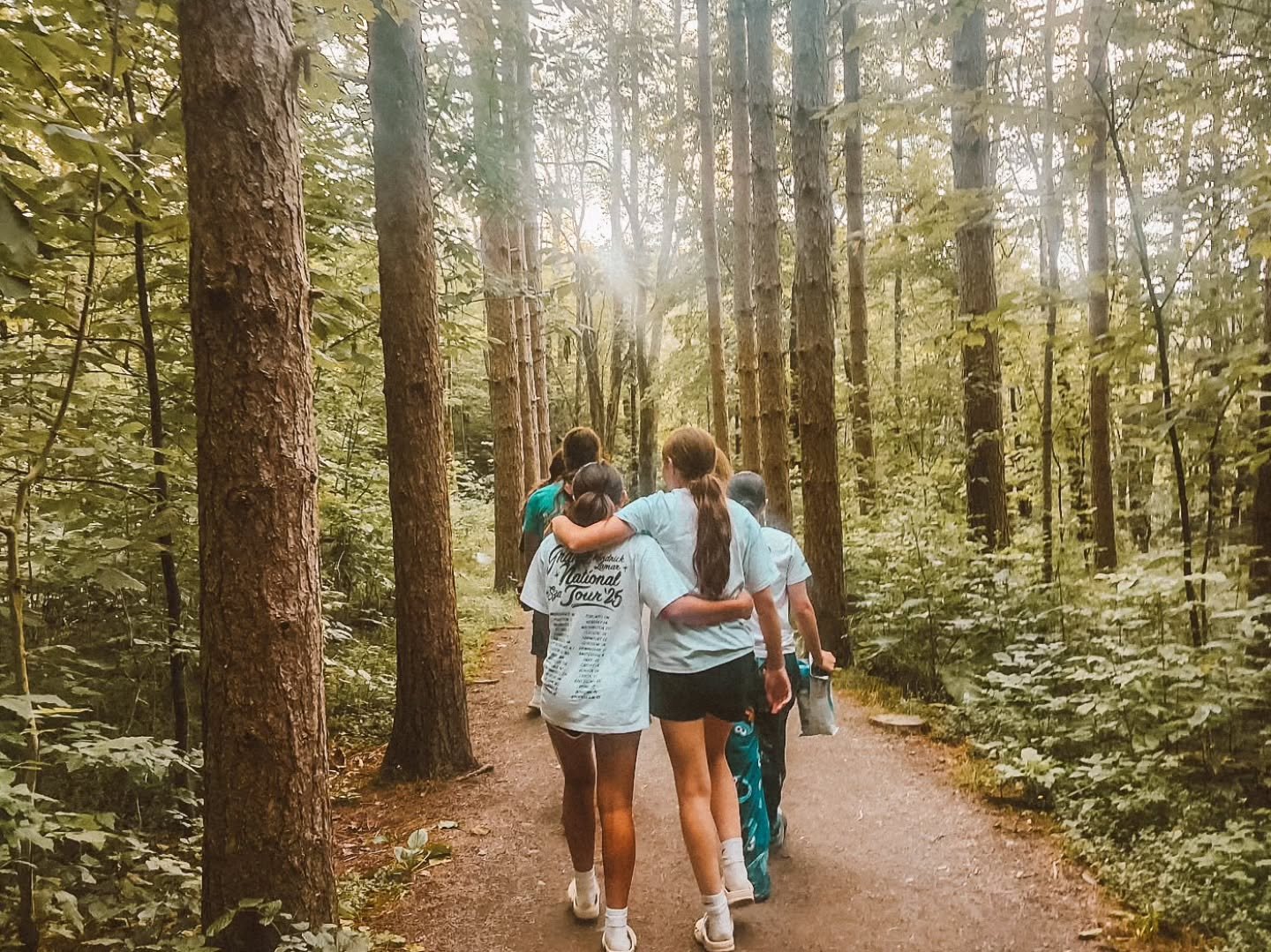 Tauk Softball up in Saugerties, NY for College Exposure Weekend. Tauk girls enjoying their time on and off the field. Looking forward to games this weekend in front of a great lineup of college coaches #Tauksoftball 🥎