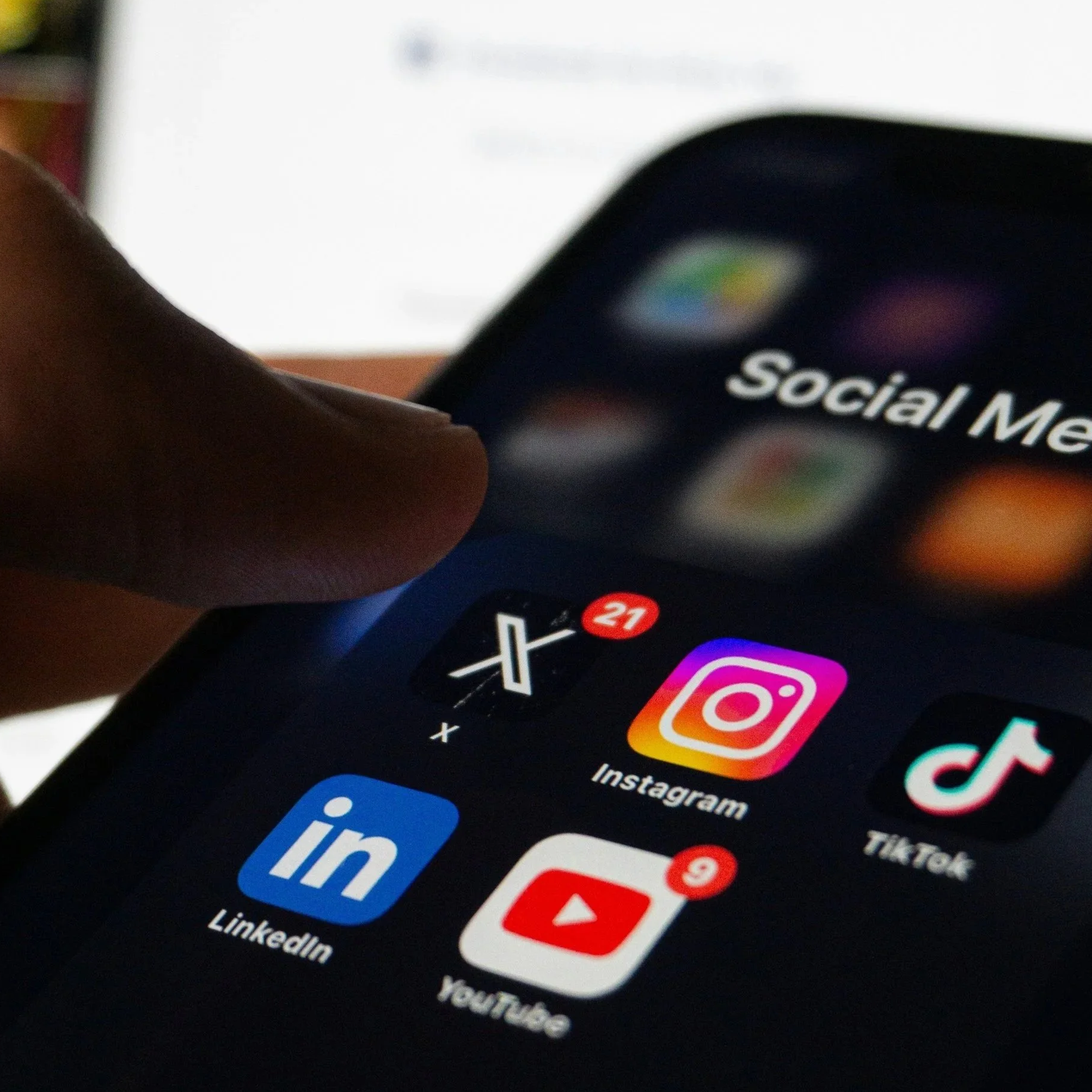 8 reasons why South East London businesses can't rely  on social media alone