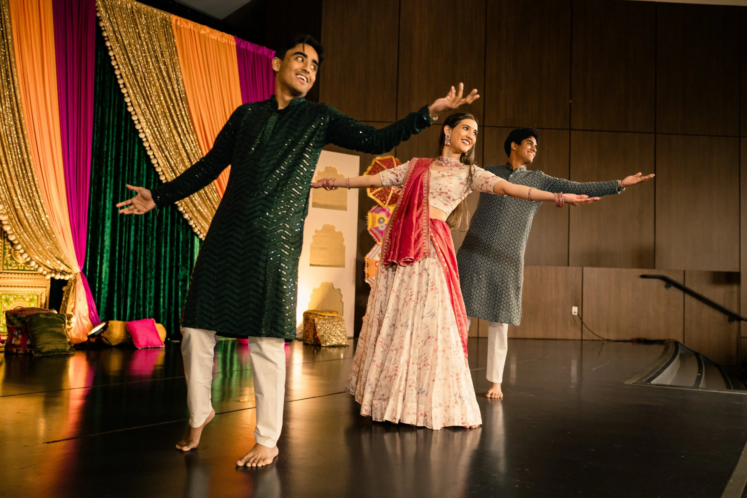 Gujarati-Wedding-Winnipeg-RBC-Convention-Centre-6.jpg