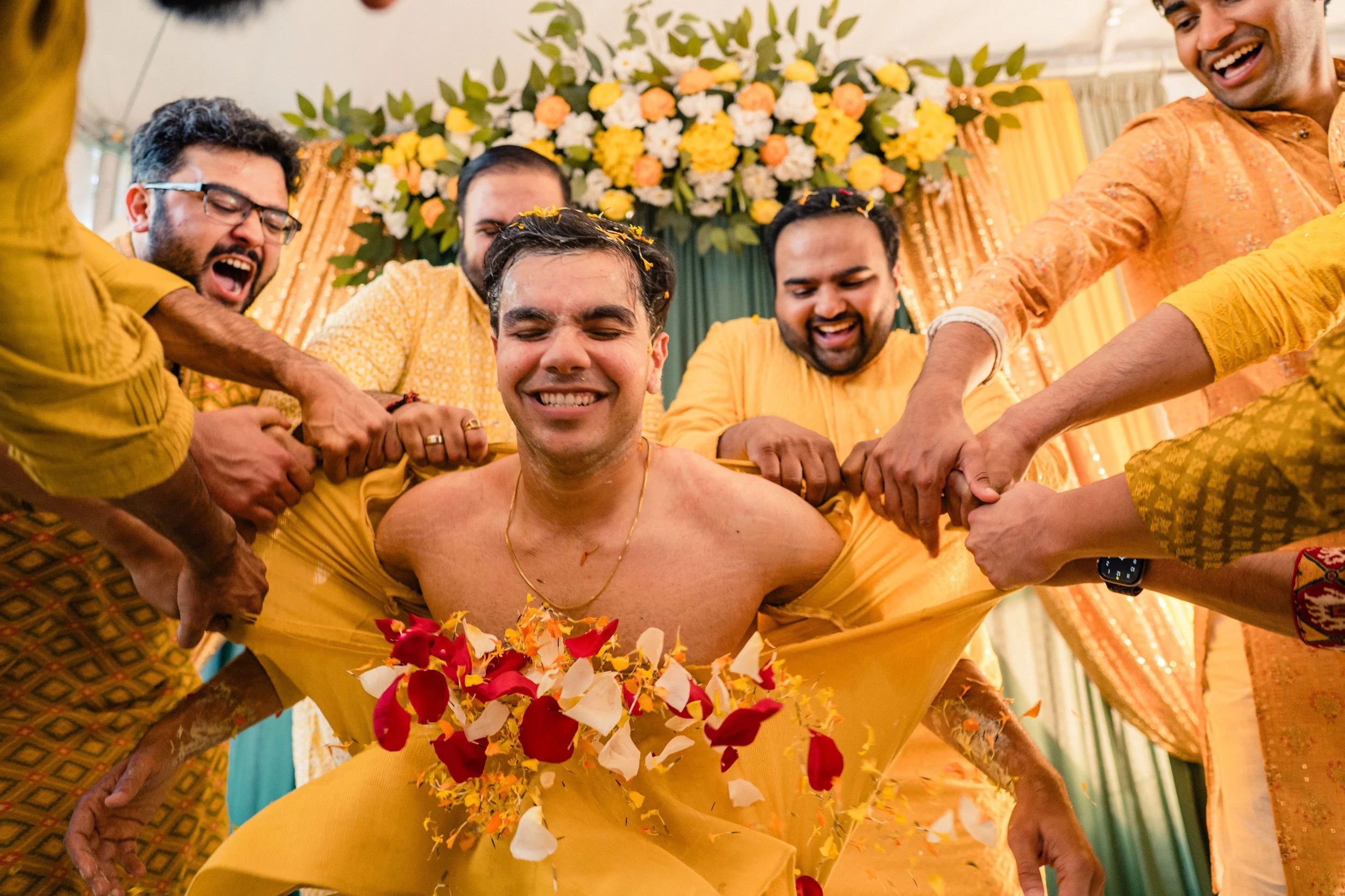 Gujarati-Wedding-Winnipeg-RBC-Convention-Centre-28.jpg