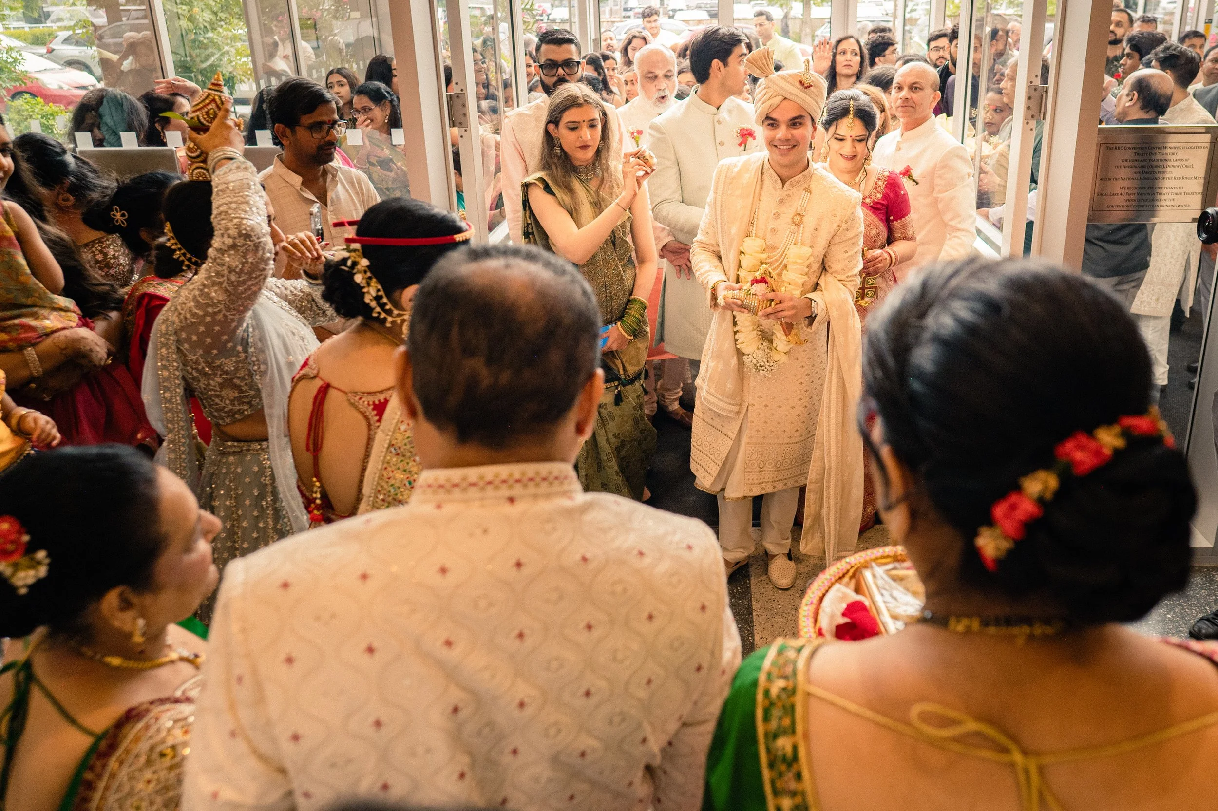 Gujarati-Wedding-Winnipeg-RBC-Convention-Centre-42.jpg