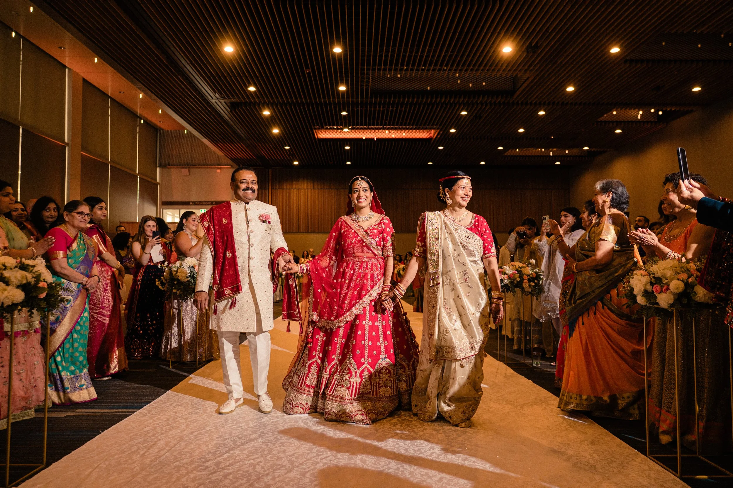 Gujarati-Wedding-Winnipeg-RBC-Convention-Centre-49.jpg