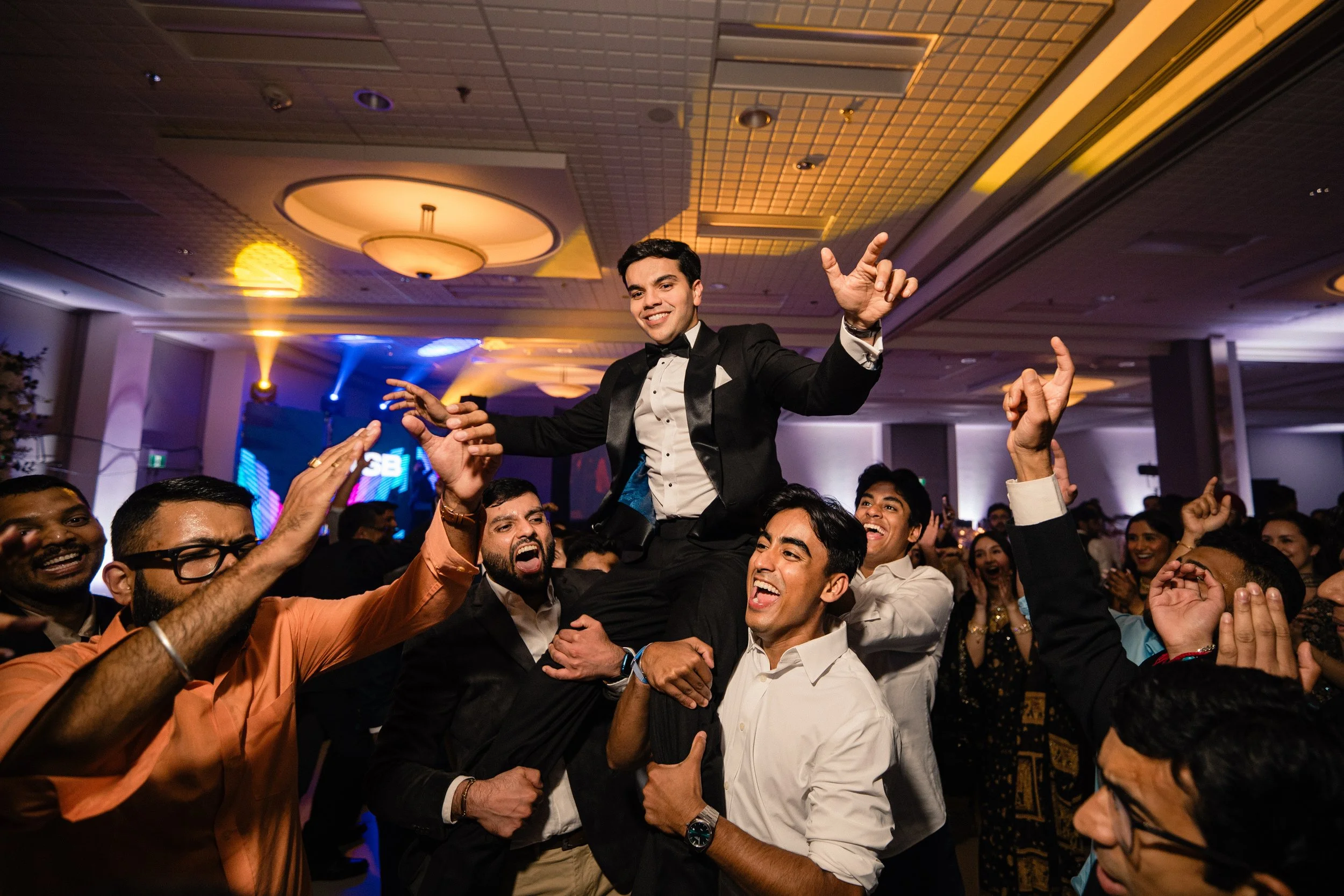 Gujarati-Wedding-Winnipeg-RBC-Convention-Centre-108.jpg