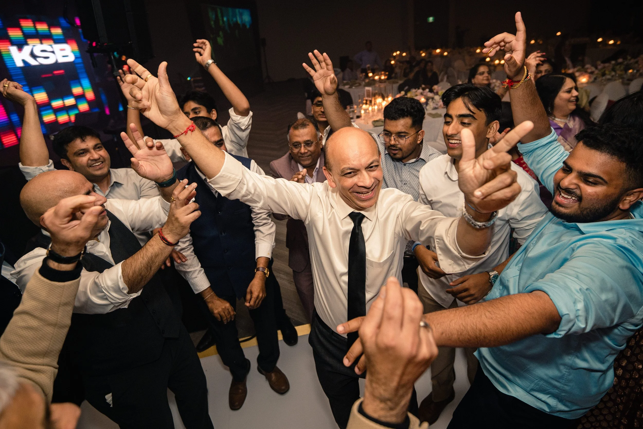 Gujarati-Wedding-Winnipeg-RBC-Convention-Centre-120.jpg