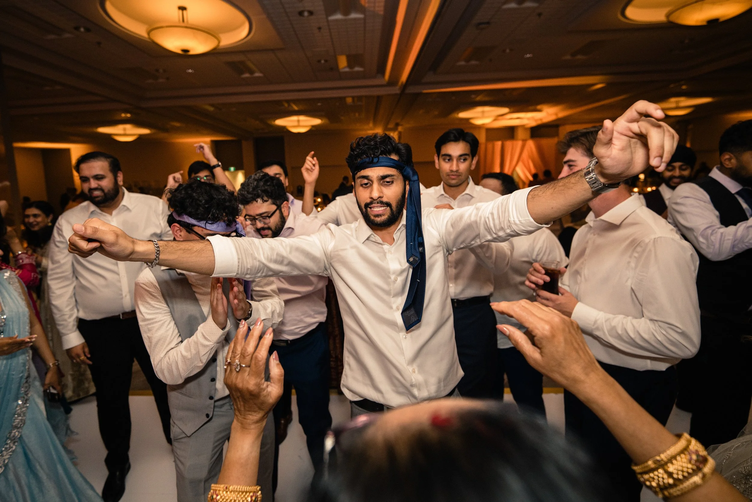 Gujarati-Wedding-Winnipeg-RBC-Convention-Centre-124.jpg