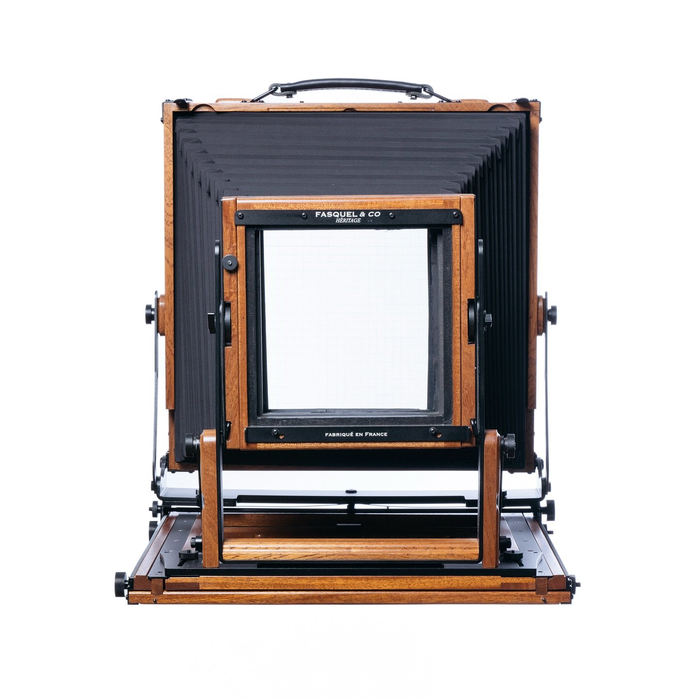 11&times;14 inch &mdash; for those who want big.

The Fasquel Camera 11&times;14 inch is built for photographers who seek scale, presence, and negatives that command silence.

Handcrafted with precision, designed for both field and studio use, and bu