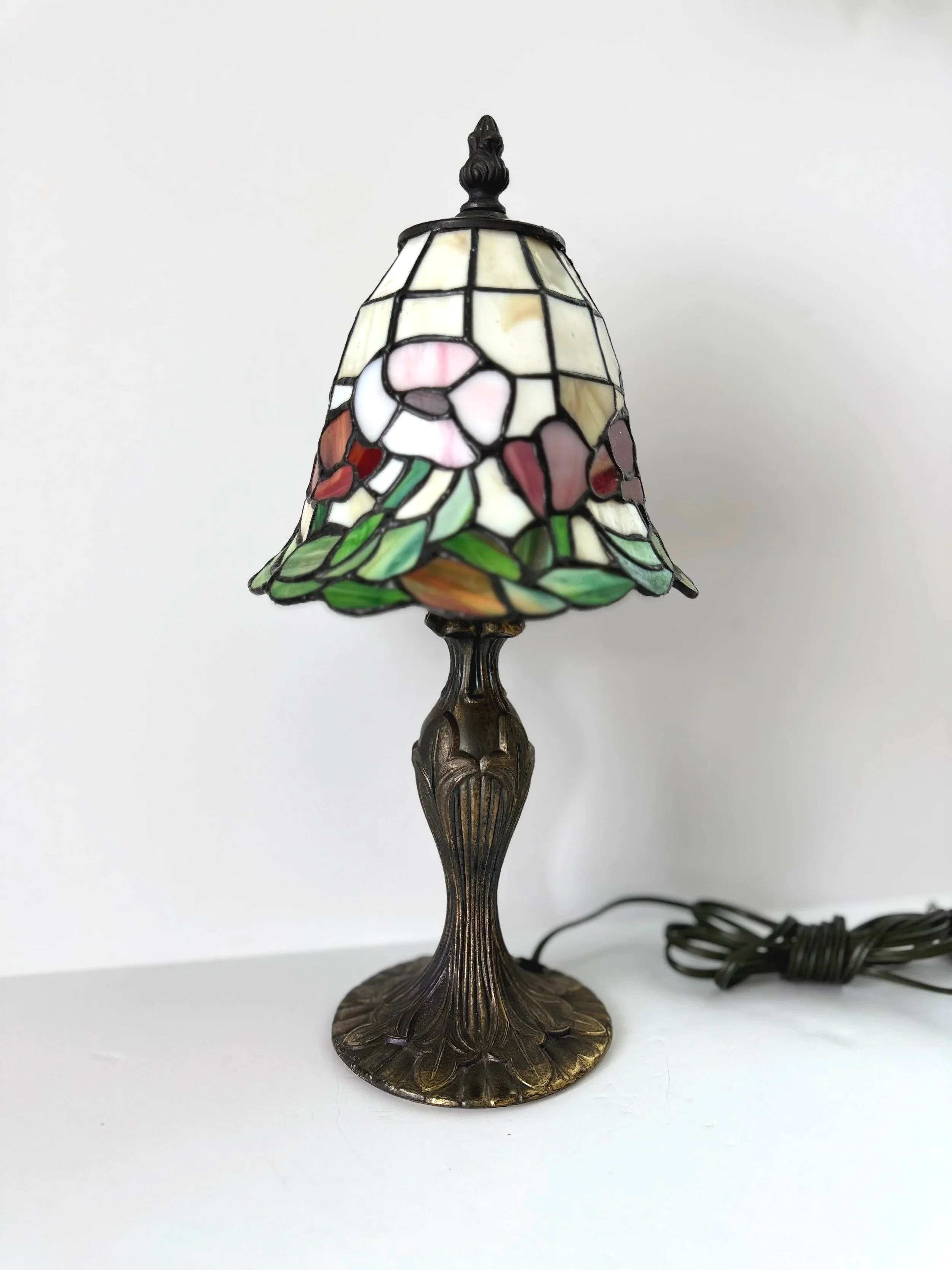 Tiffany Style Stained Glass Lamp