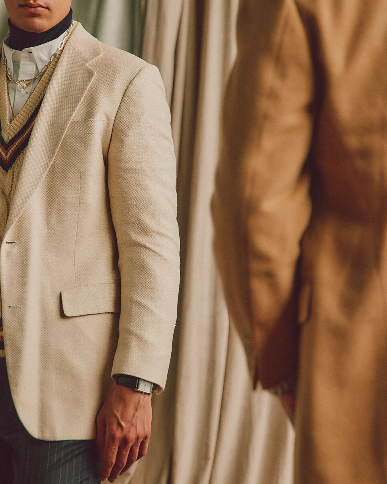 Style is an expression, community is the connection #MrGeren
.
.
.
.
#menswear #mensstyle #mensfashion #stylecommunity #menslifestyle #dressedwell #elevateyourstyle #fashionwithpurpose