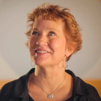 Jeannine Ringland (Copy)