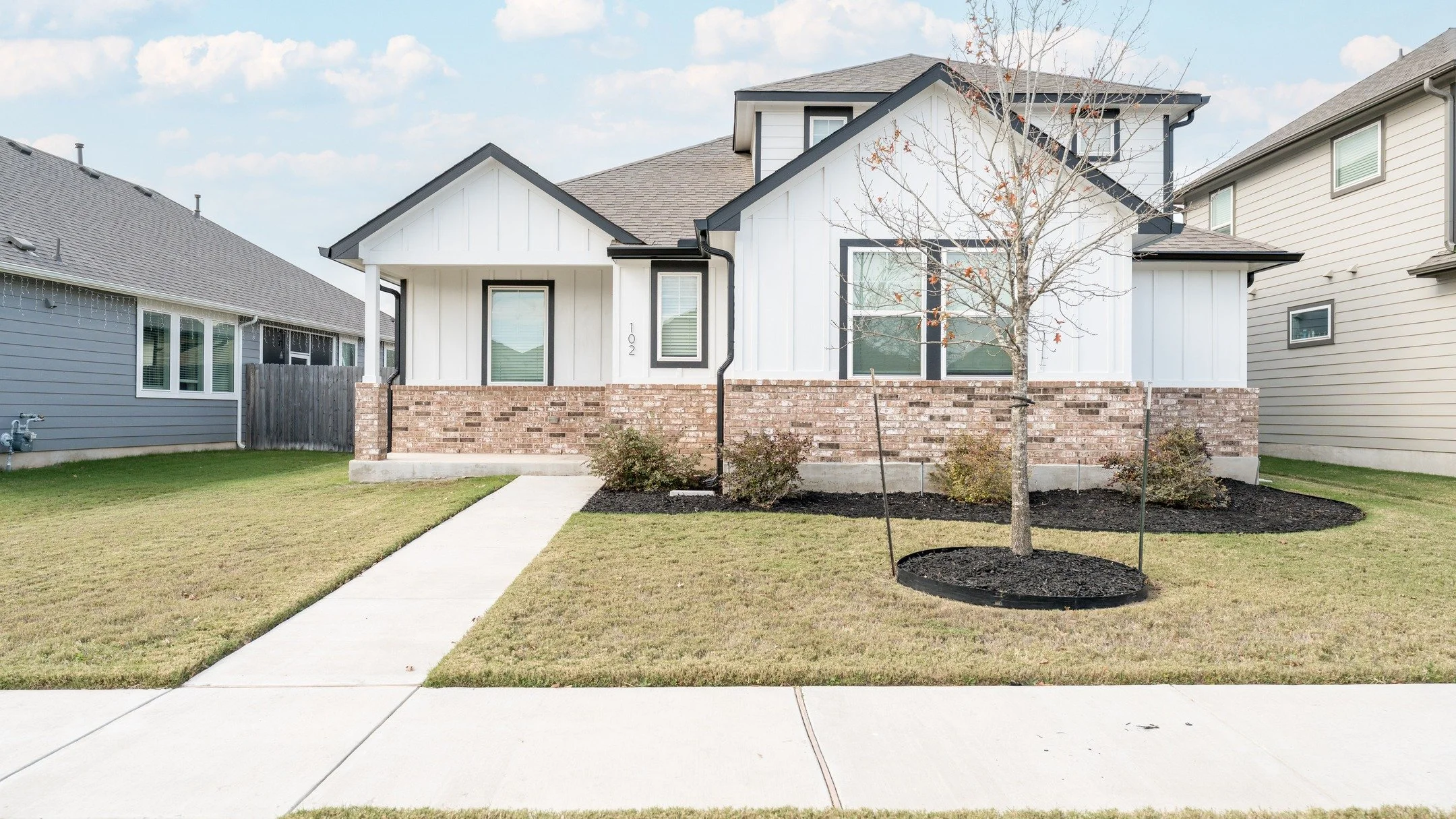 Had a great time capturing this property in Hutto for J'Meia. I truly enjoy photographing properties and helping agents showcase. First impressions matter.