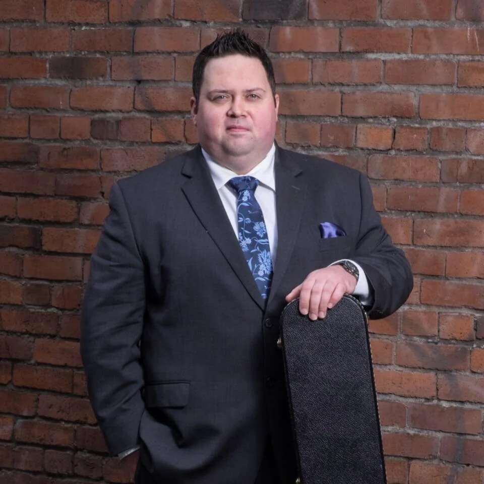 Pat ChessellA force to be reckoned with…” – Catholine Butler, The Celtic Connection“Vancouver’s Celtic troubadour is in fine growl throughout the mostly original tracks which include a couple of great odes to his Vancity home.” – Cal Koat, World Bea…