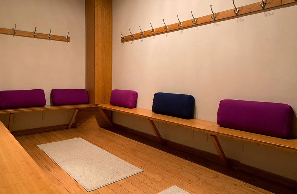 STUDIO - UPPER LEVEL