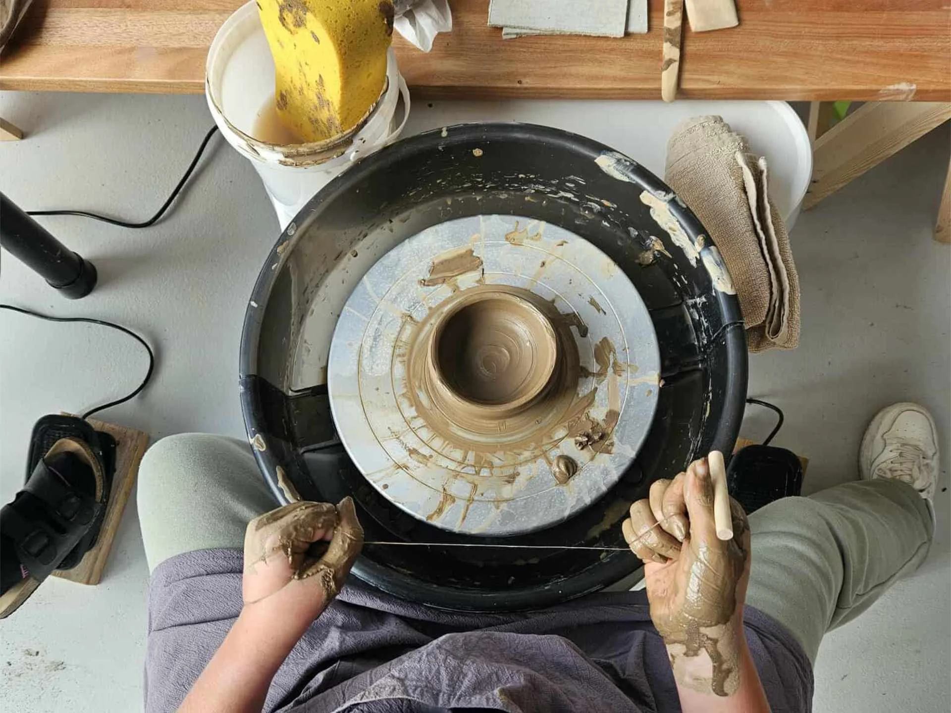 dimboola-pottery-wheel-class-wiring-off.jpg