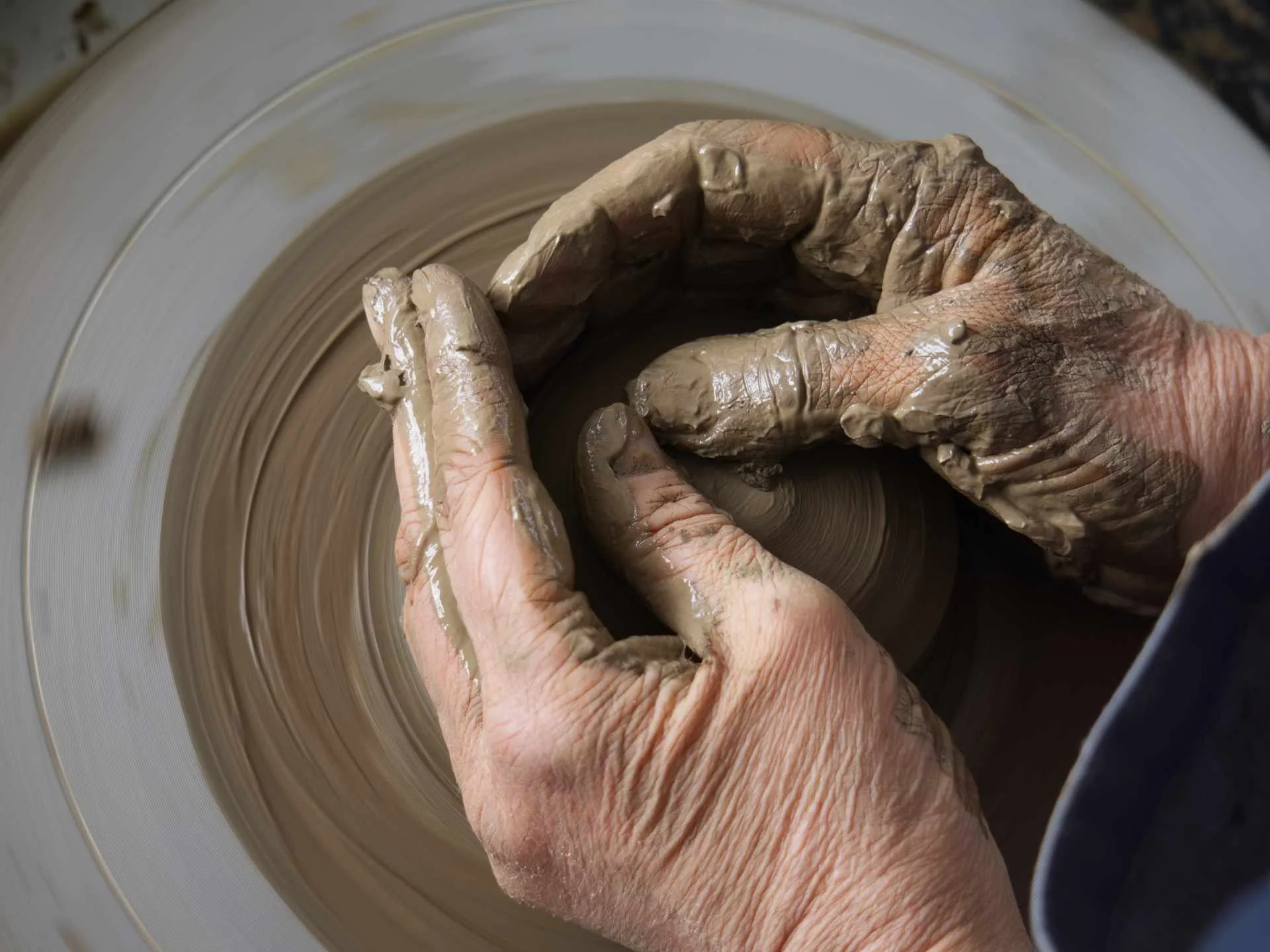 Potteryclass-2025-photo-by-Phillip-Schier-002small.jpg