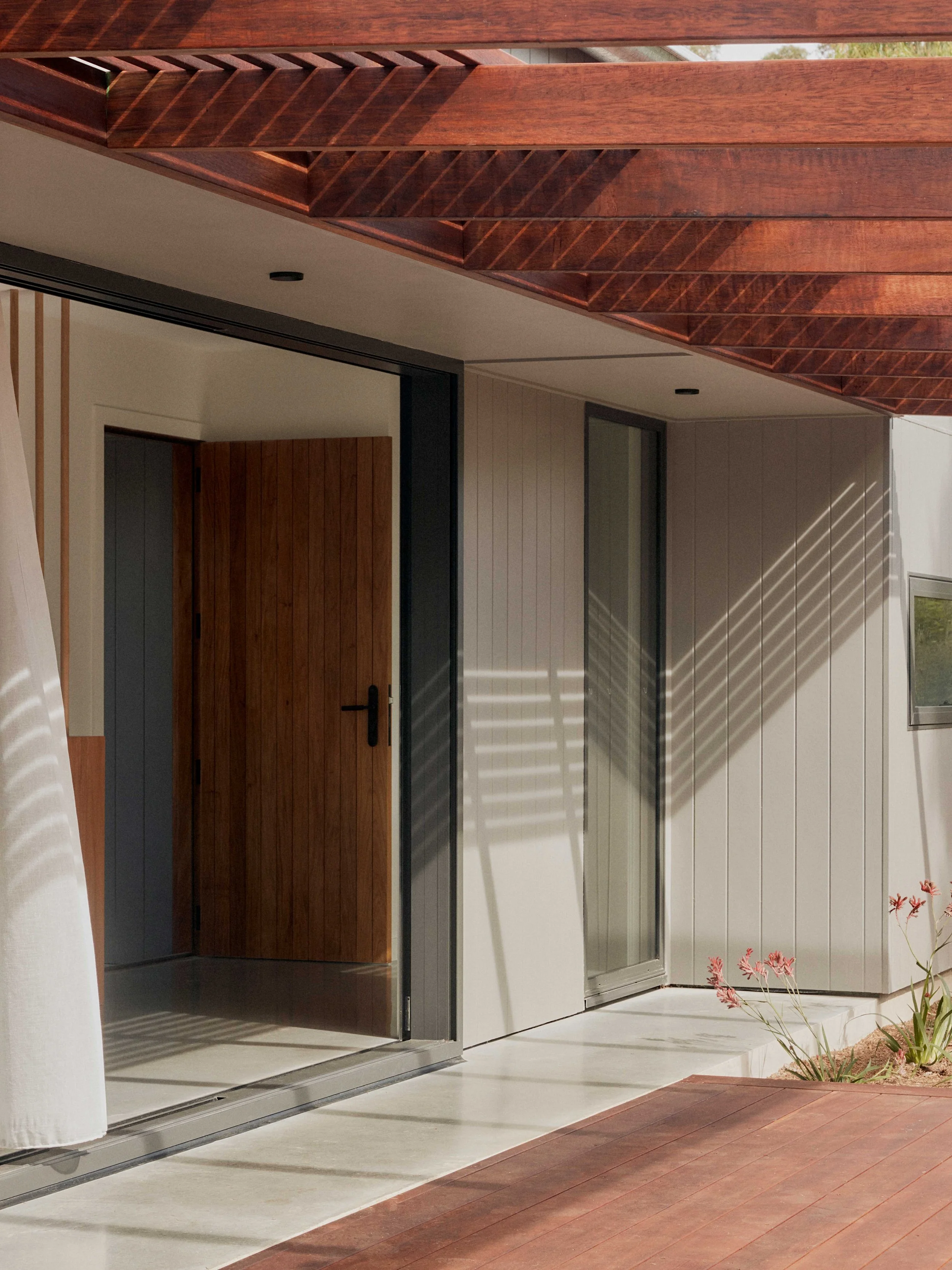 Living room deck access Berrima Garden House - indoor outdoor connection ZF Architects