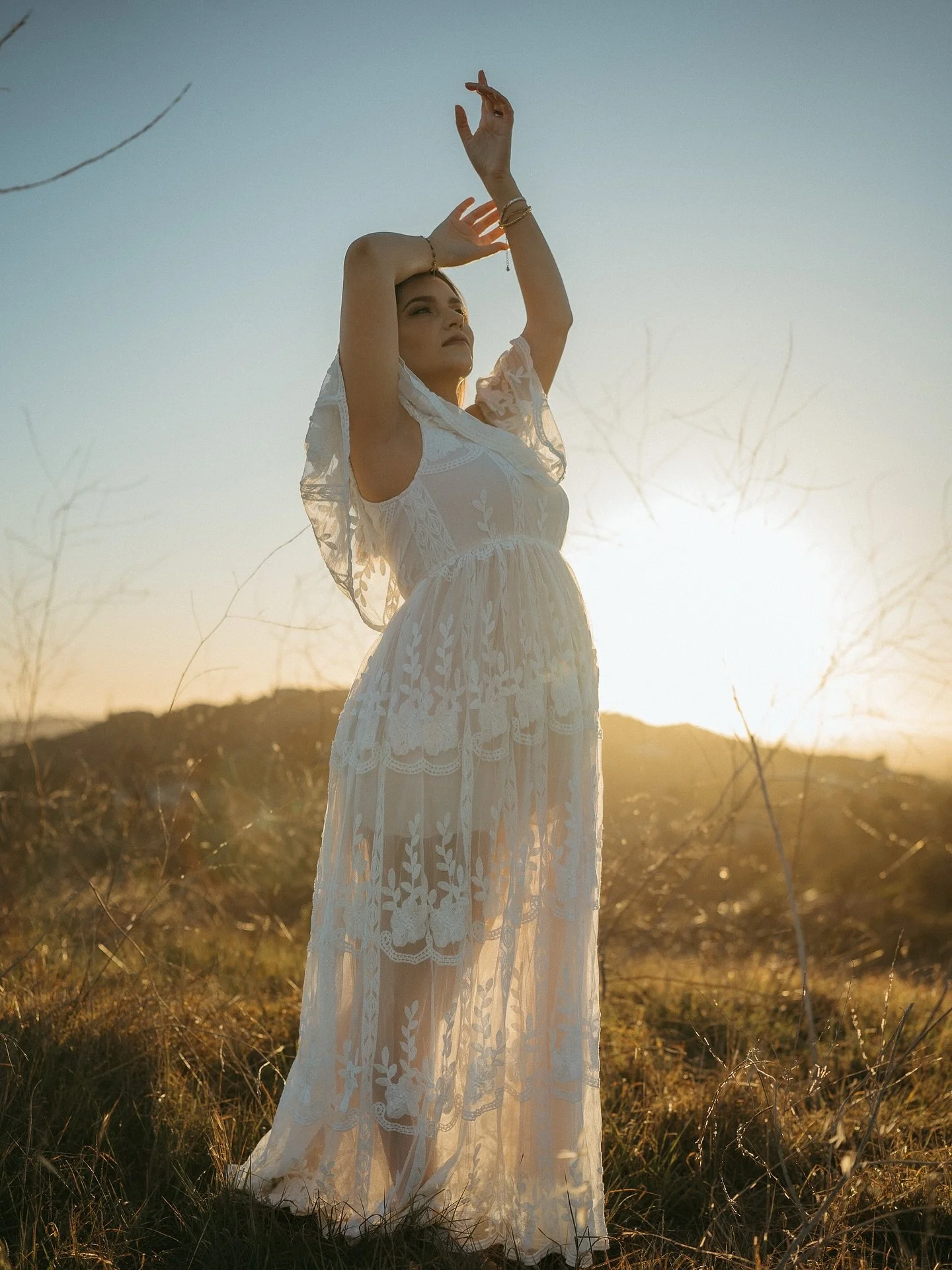 &ldquo;Now she rests in our arms, bathed in the same golden light we once whispered our hopes into&rdquo;.
&bull;
&bull;
&bull;
&bull;
#motherhoodinbloom #goldenhourglow #onceshewasawish #pregnancymagic #tb #sleepingatlastvibes #mountainmamamoments #