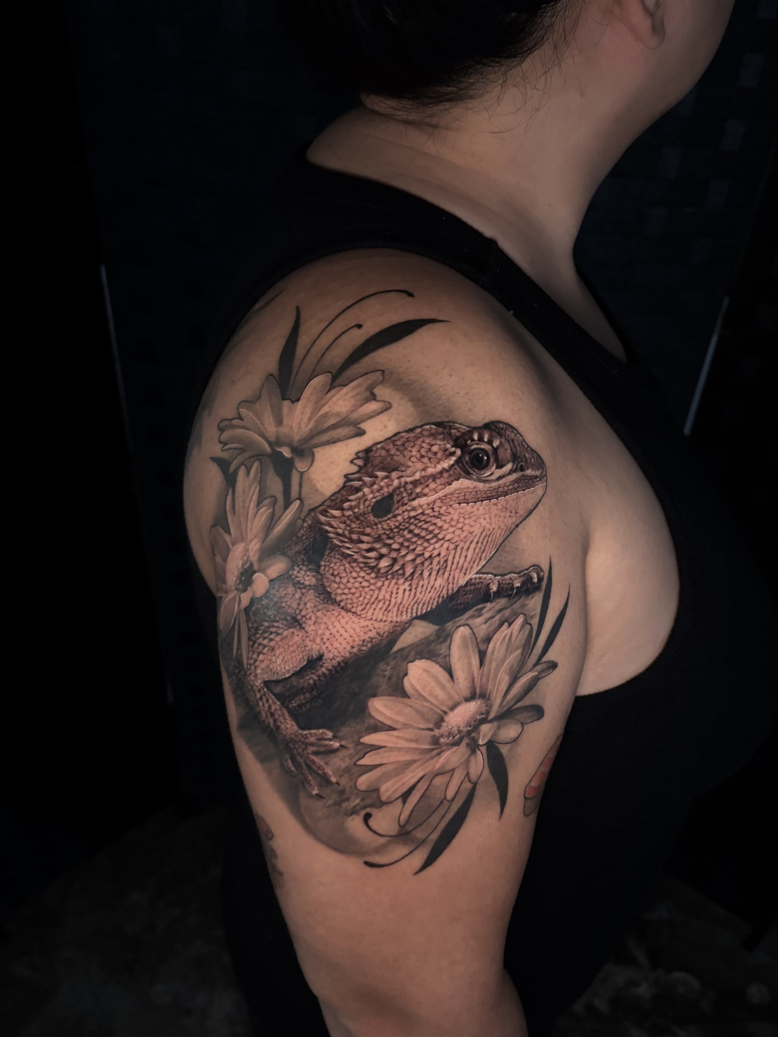 Svenja Soleya Tattoo Auckland black and grey realism bearded dragon.jpeg