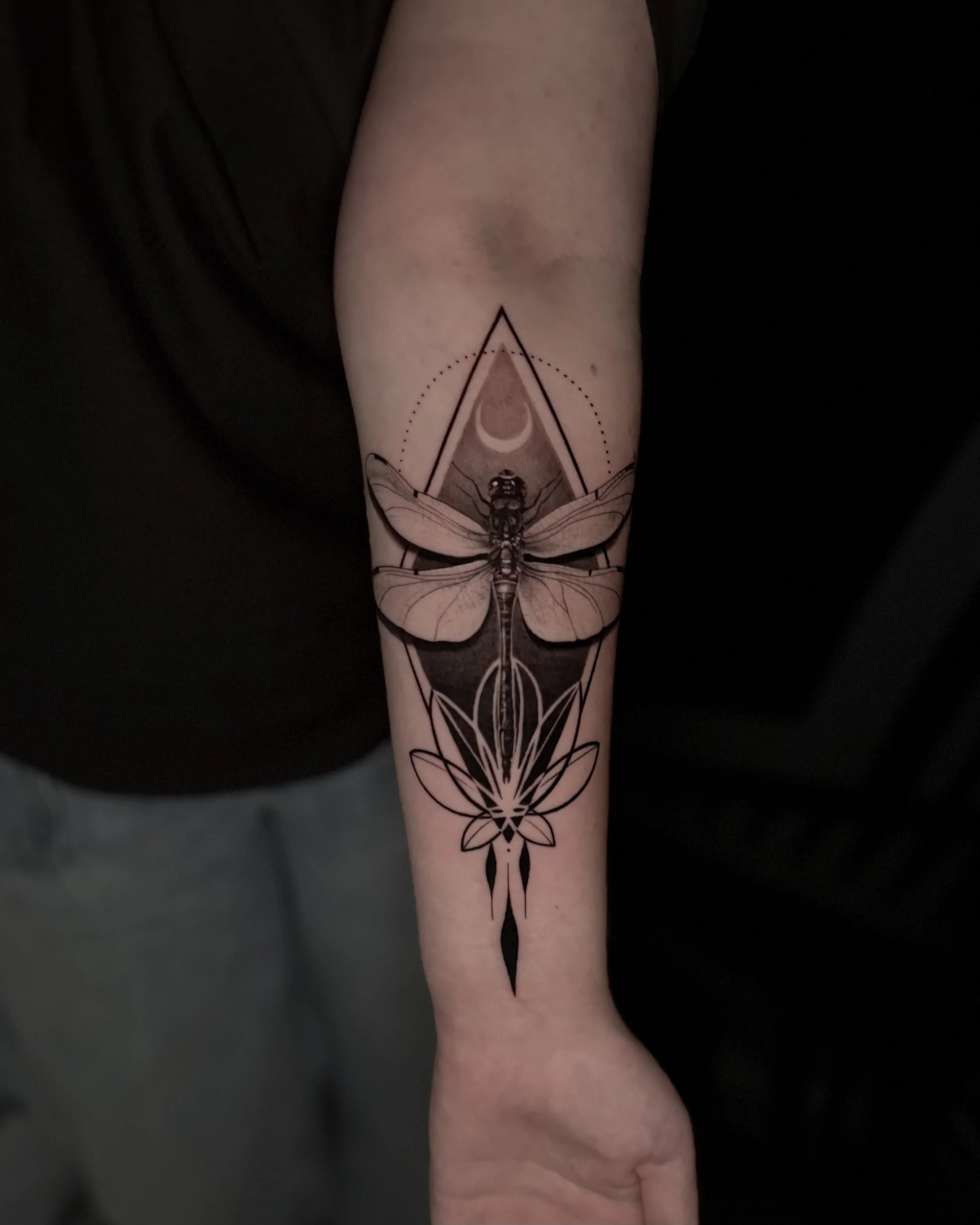 Soft and delicate black and grey realism tattoo by Soleya Tattoo in Auckland —merging with clean geometric elements to create a high contrast but still elegant look 