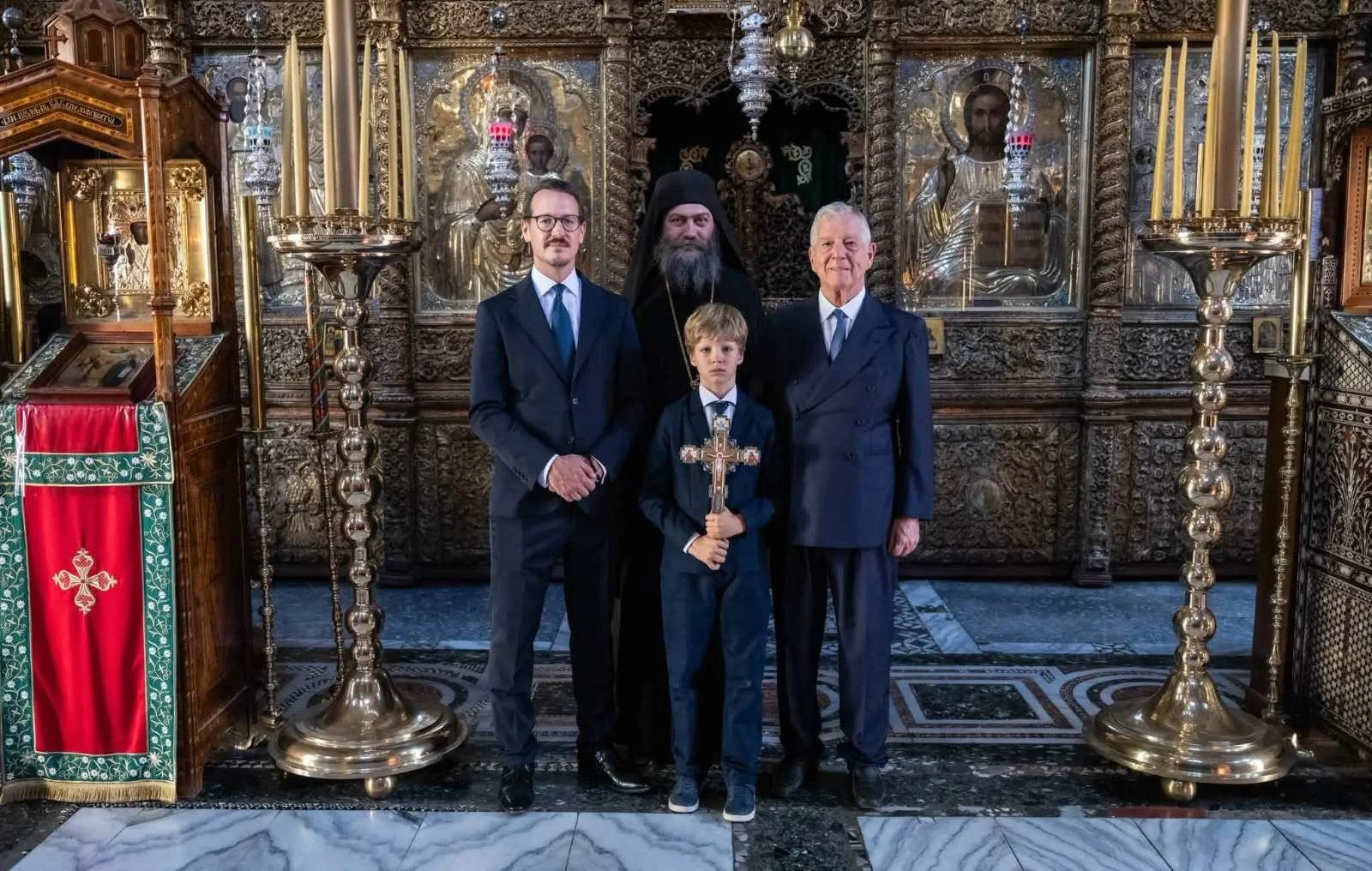 ИСТОРИЈСКА ПОСЕТА, ТРИ ГЕНЕРАЦИЈЕ КАРАЂОРЂЕВИЋА У ХИЛАНДАРУ