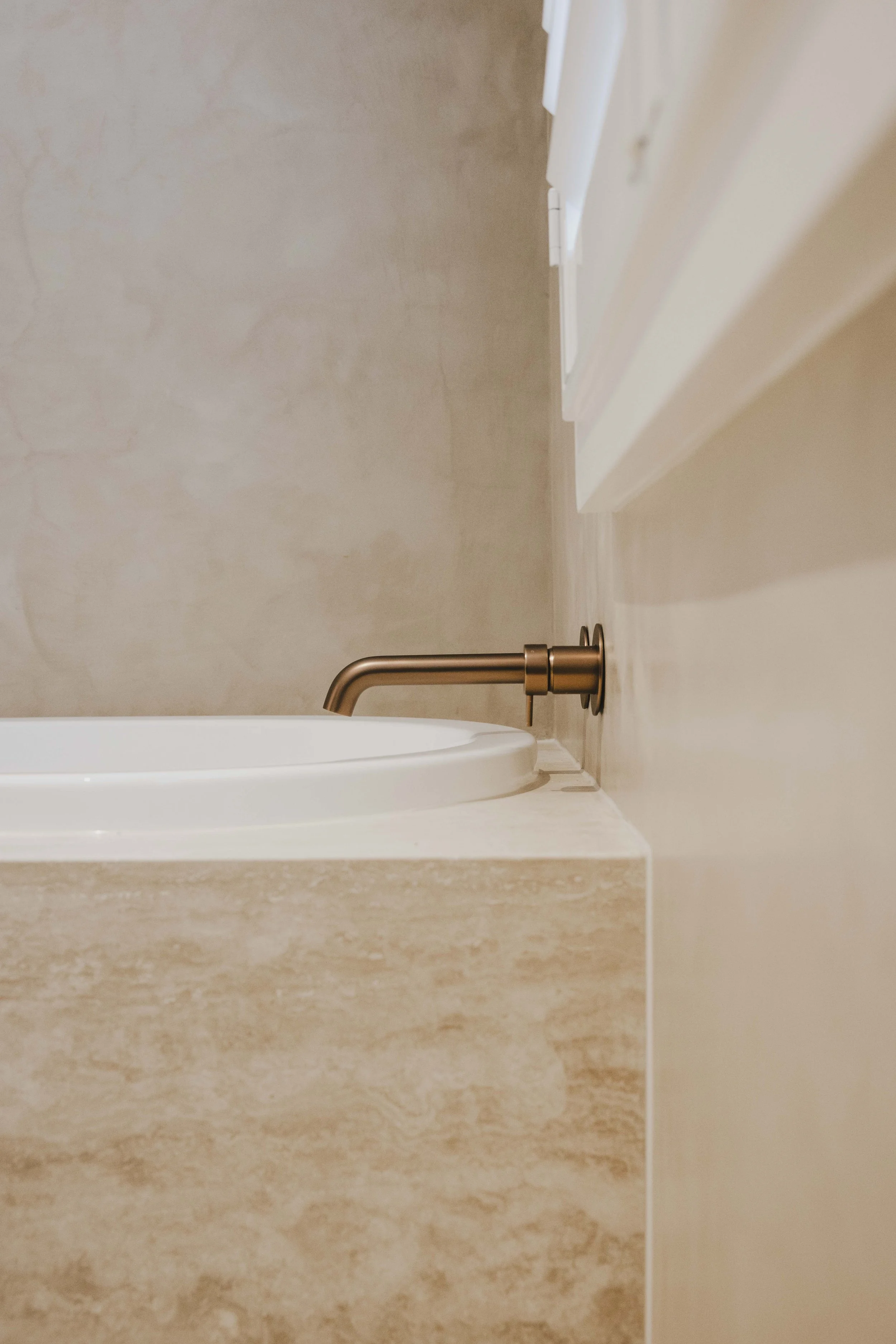 NEDLANDS_BATHROOM (11 of 37).jpg