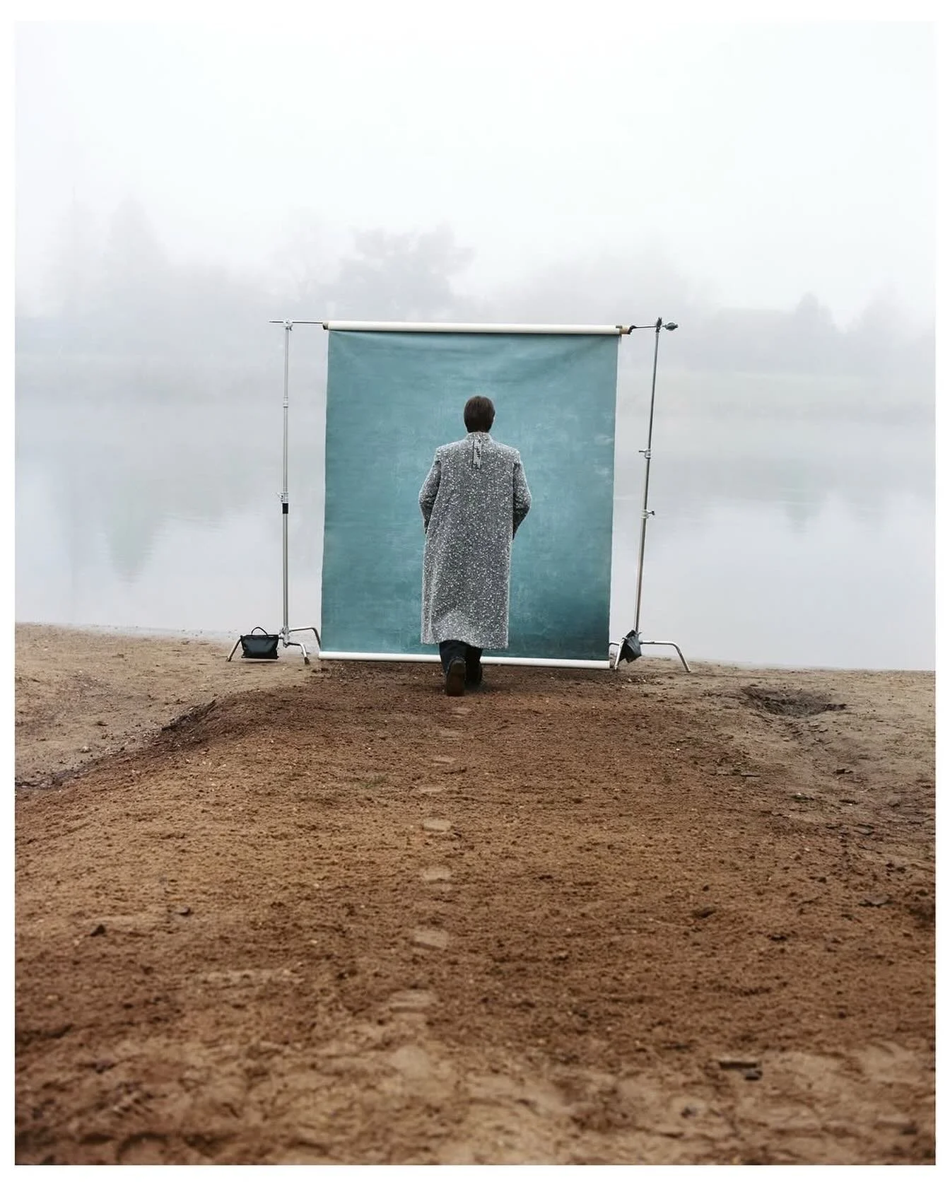 #repost @kovy_gameballcz by @zemankuba for @cosmopolitan_cz 

Credits

&Scaron;&eacute;fredaktorka: @adelachloe
Foto: @zemankuba
Styling: @miraromaniv
Kreativn&iacute; supervize: @stepan.klima / @atelier__modul
Make-up: @heyannai
Vlasy: @badunation.h