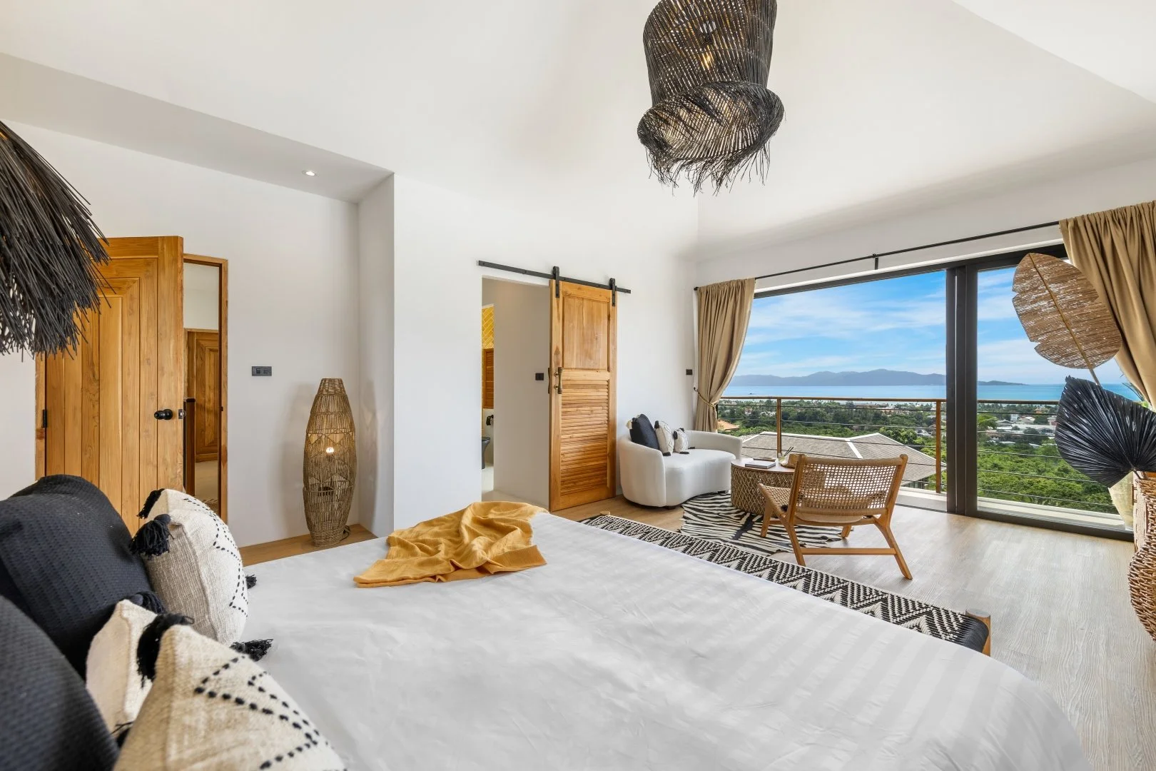 Villa Lilly of the Valley - May 2025 (75).jpg