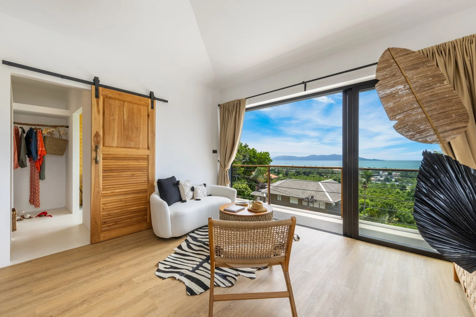 Villa Lilly of the Valley - May 2025 (76).jpg