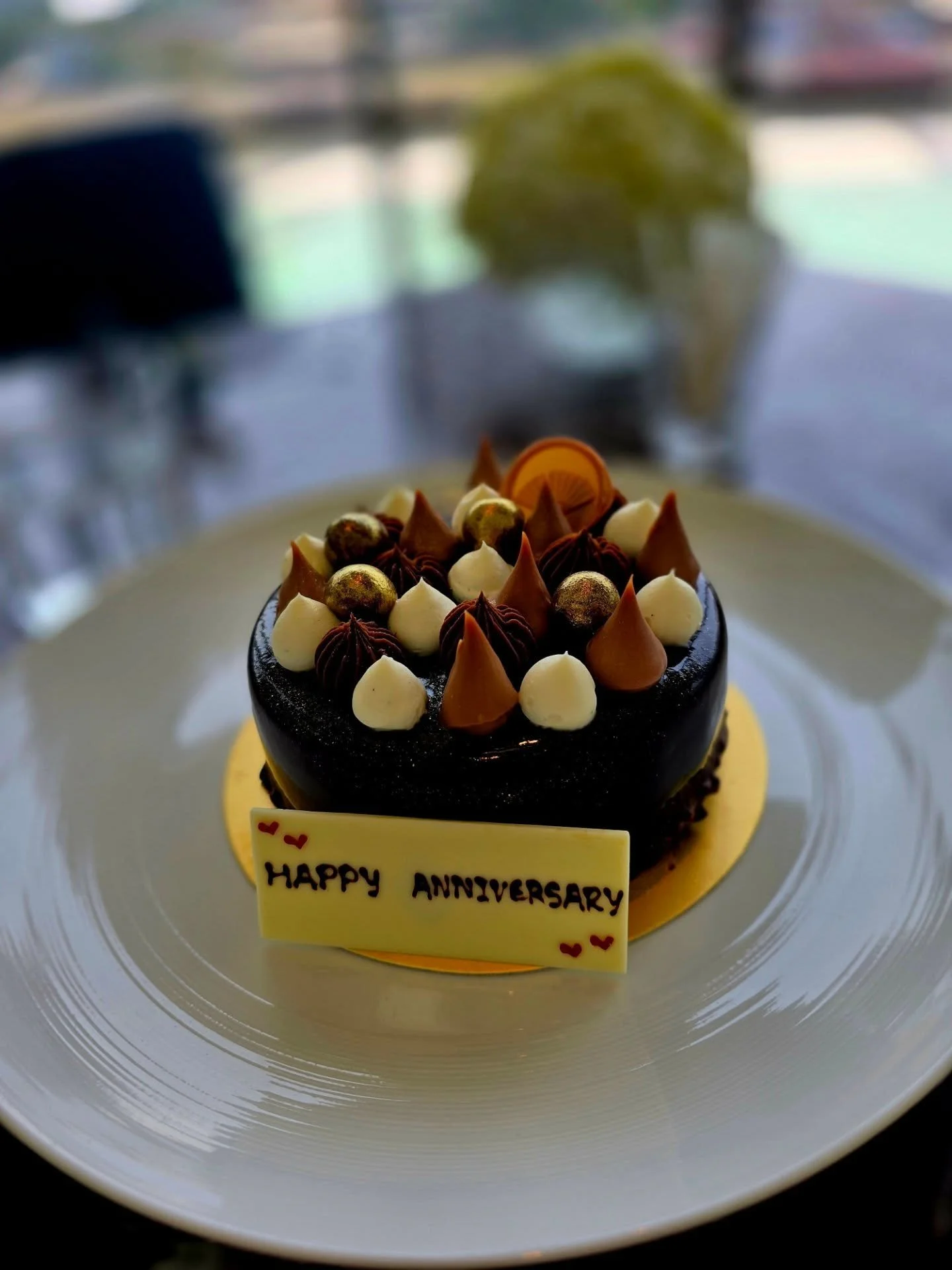 Happy Wedding Anniversary to us! 18 years!! Nice way to celebrate... seafood buffet at one of the most beautiful hotels in Bangkok! Treated like royalty! Here's to another 18 years and more! ❤️❤️❤️

📍 Mandarin Oriental Bangkok @mo_hotels

#mandarino