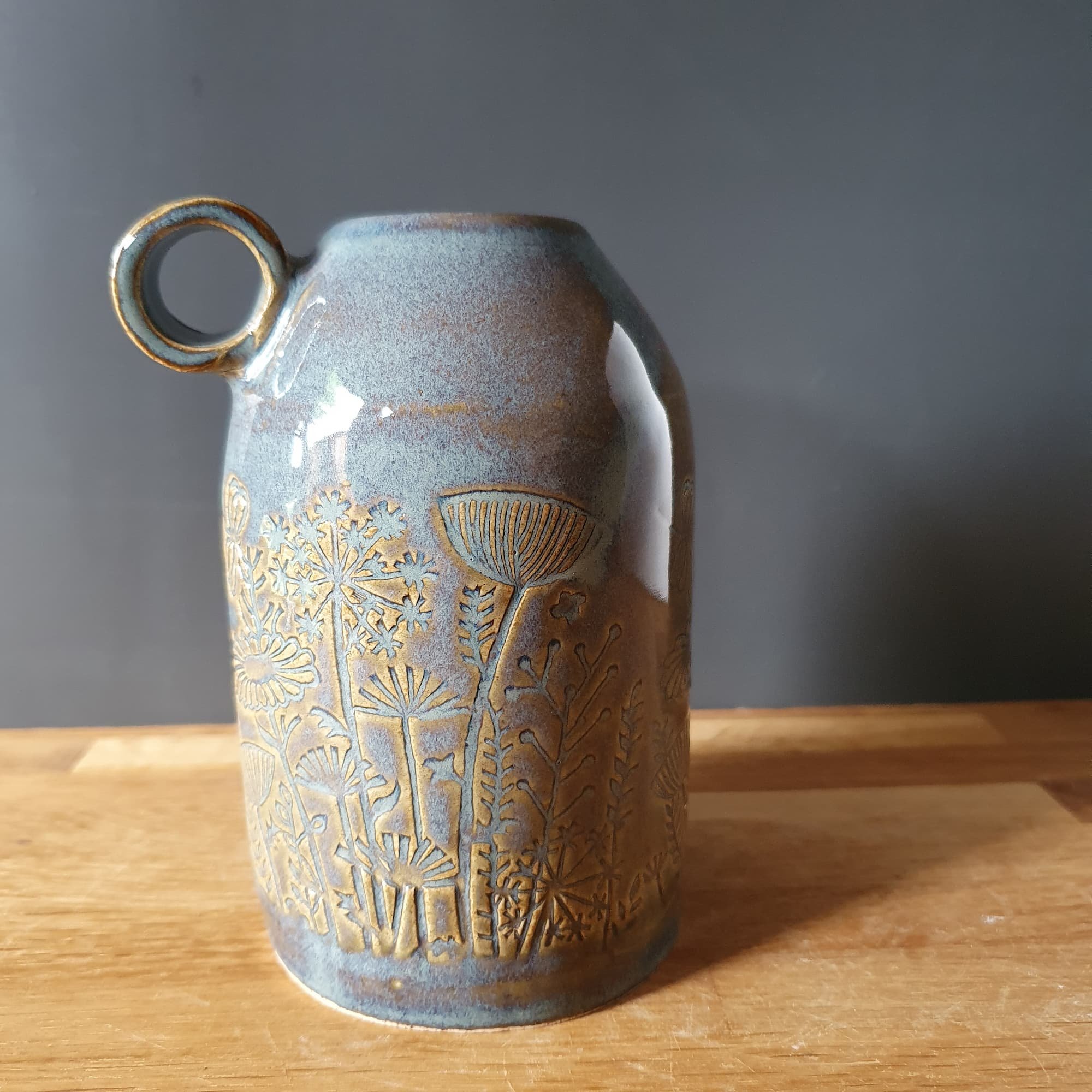 side loop vase2.jpeg