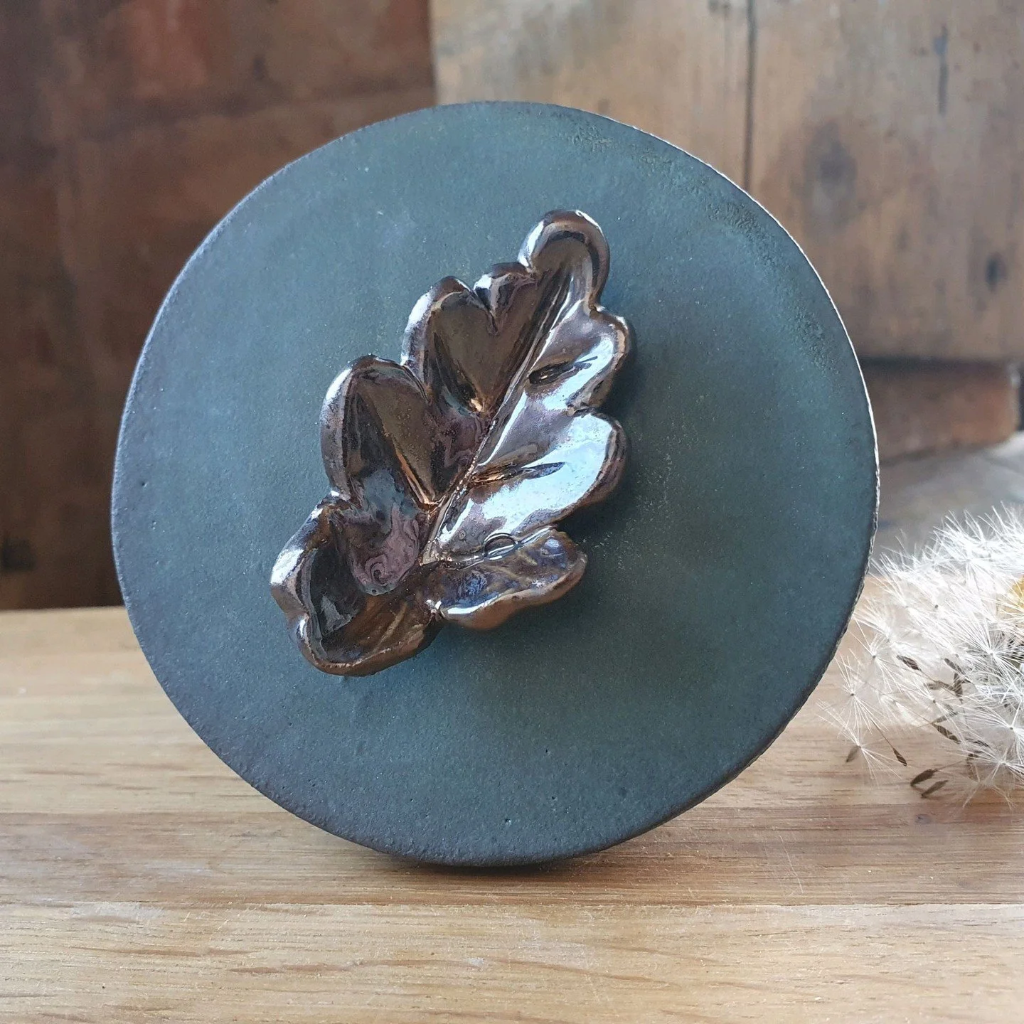 🌿✨ Embrace the serene charm of the forest with a handmade trinket pot! Perfect for storing your tiny treasures ideal gift for nature lovers and those who cherish artisanal beauty. 🌿✨ #ForestVibes #HandmadeArt #NatureInspired
