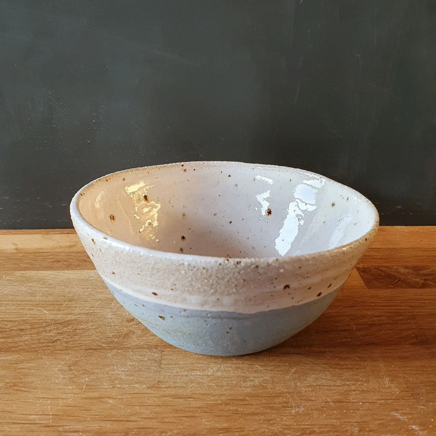 Im building a collection of wobbly pottery from my #learningcurve

#HandmadePottery #RusticVibes #SlabBuilding